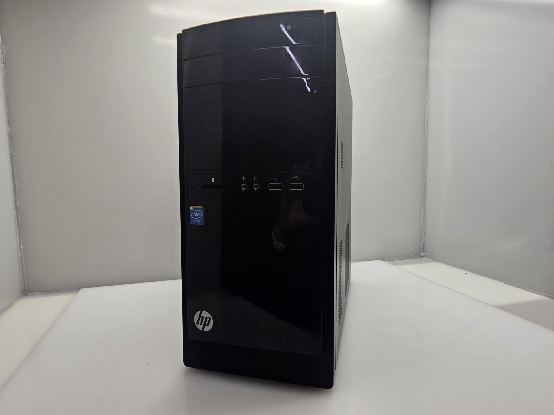 HP 110 Desktop (110-410ni) 8GB DDR3 512GB HDD Black - Image 3