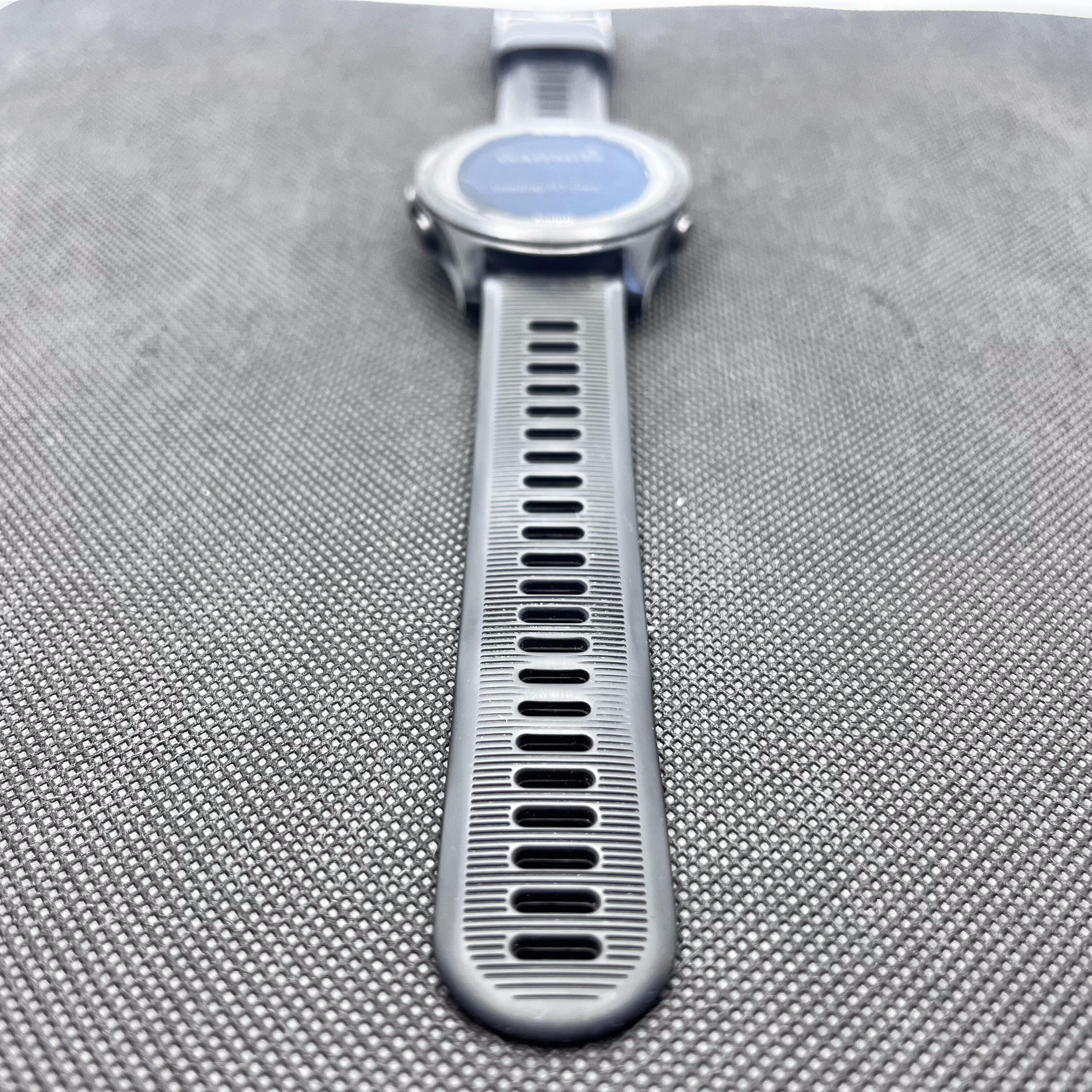 Garmin Forerunner 945 Screen Damage Black (3 Month Warranty) - Image 4