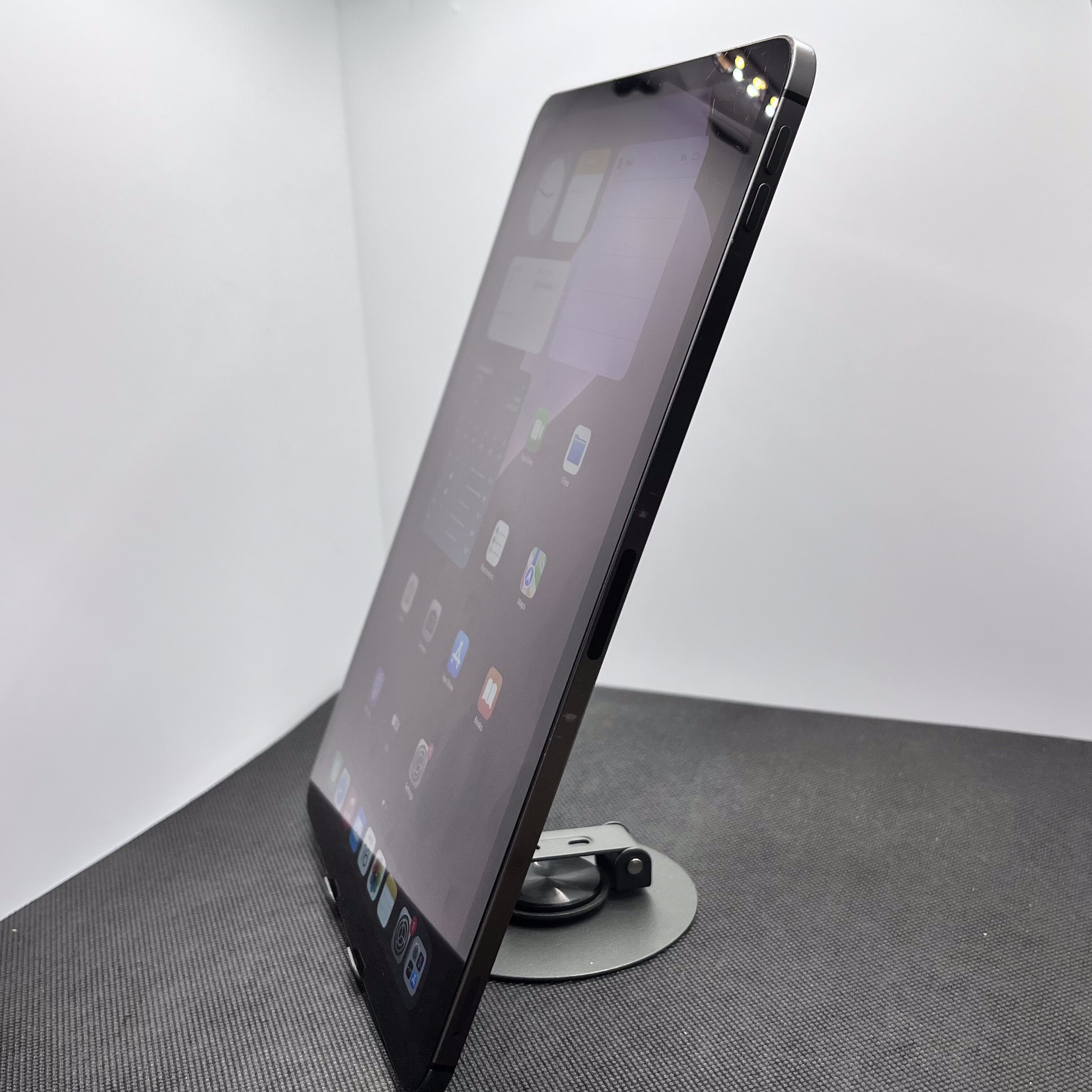 Apple iPad Pro 11" 256GB (5G Wifi Only) Space Grey (6 Month Warranty) - No Face ID - Image 4