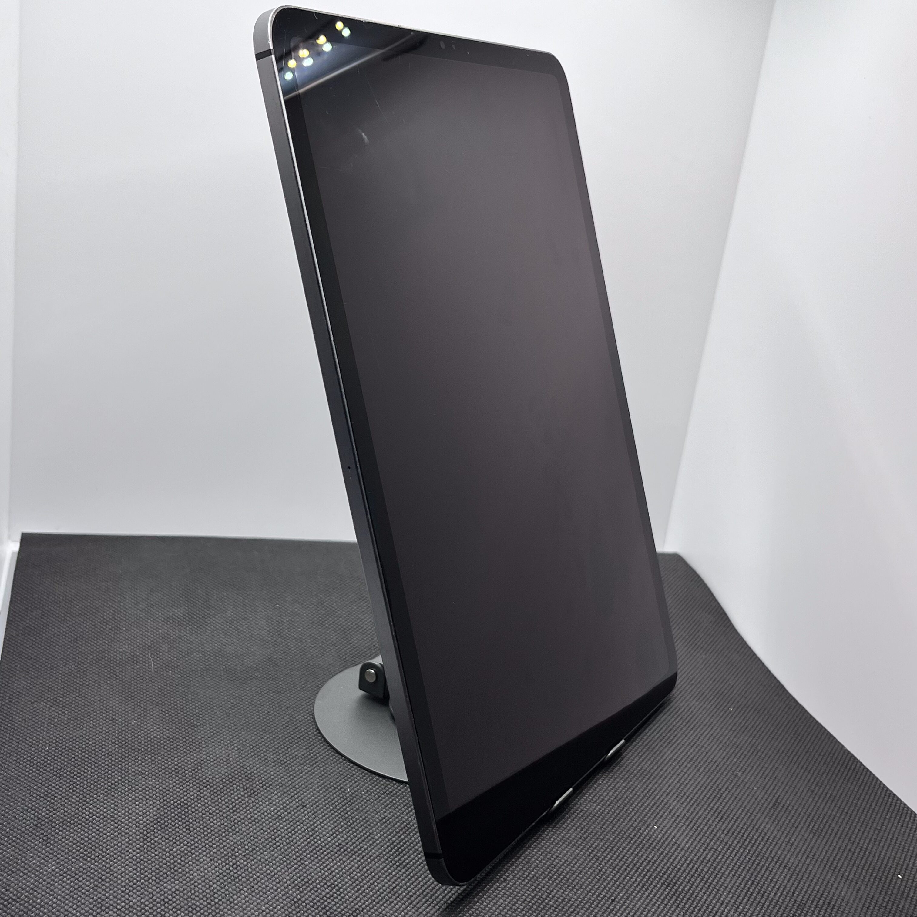 Apple iPad Pro 11" 256GB (5G Wifi Only) Space Grey (6 Month Warranty) - No Face ID - Image 5