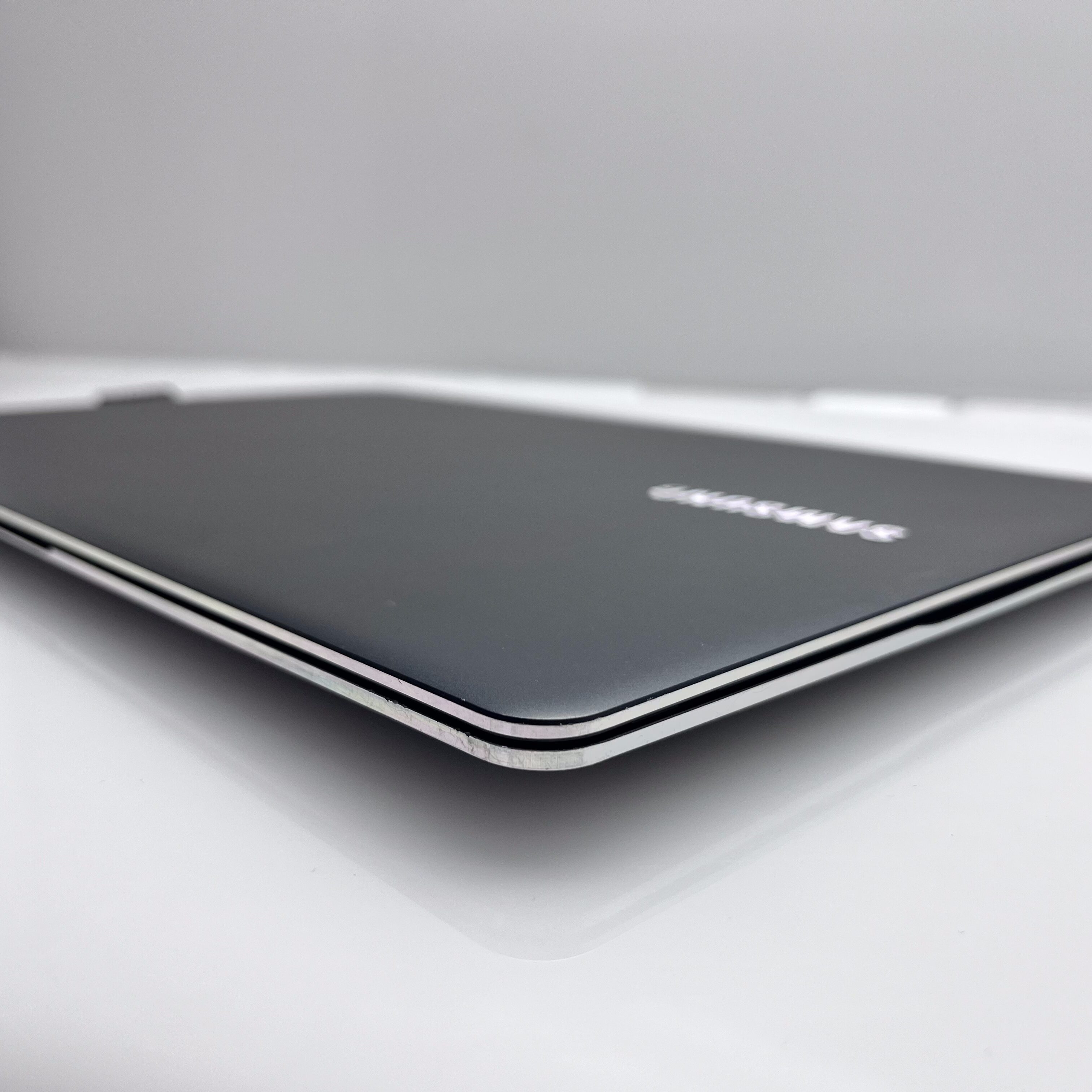 Samsung Series 9 UltraBook 4GB RAM 256GB SSD - Faulty Battery | Bright Spots - Image 6
