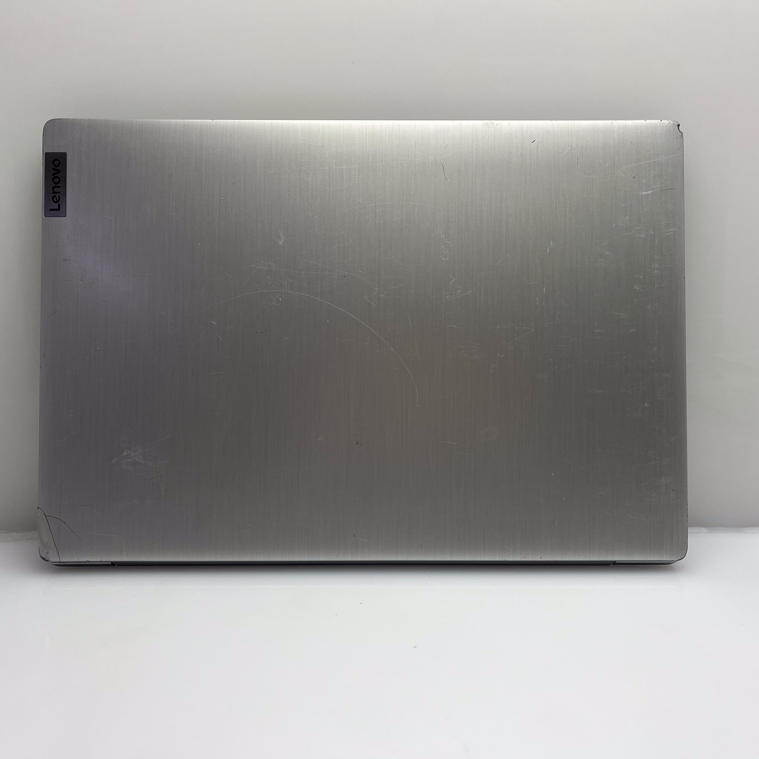 Lenovo IdeaPad 3 15IGL05 "Celeron" 4GB RAM 1TB (SATA) SSD Silver - Cracked Casing - Image 9