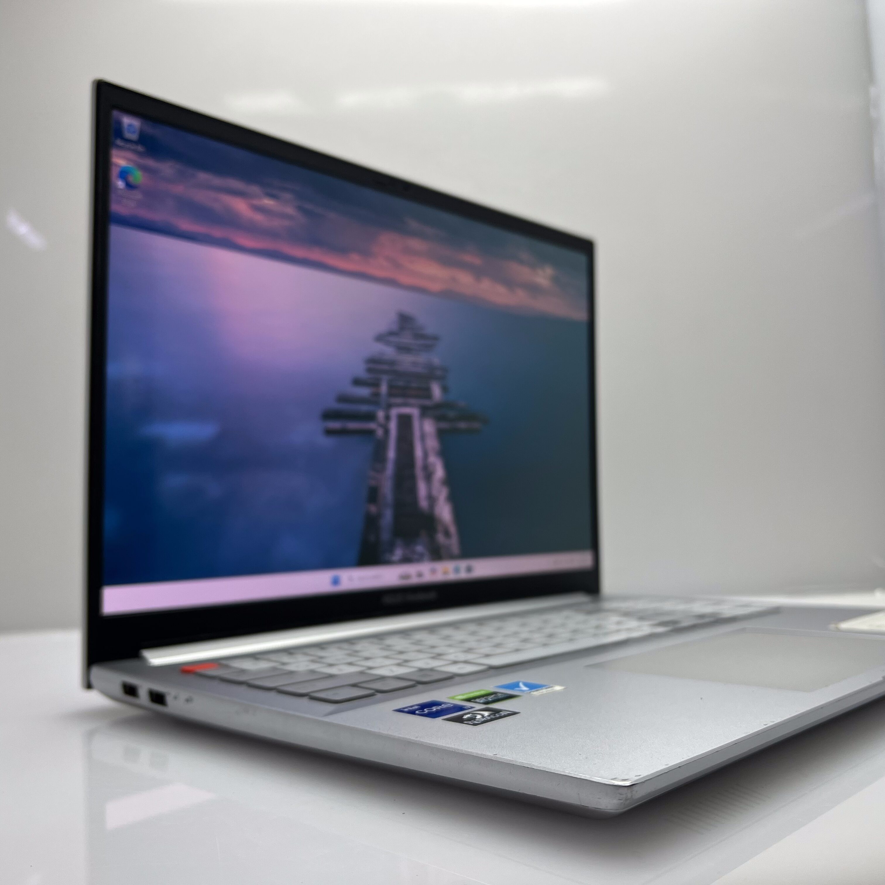 Asus VivoBook Pro 16X 11th Gen "Core i7" 16GB RAM 512GB SSD (RAID) Silver (12 Month Warranty) - Image 2