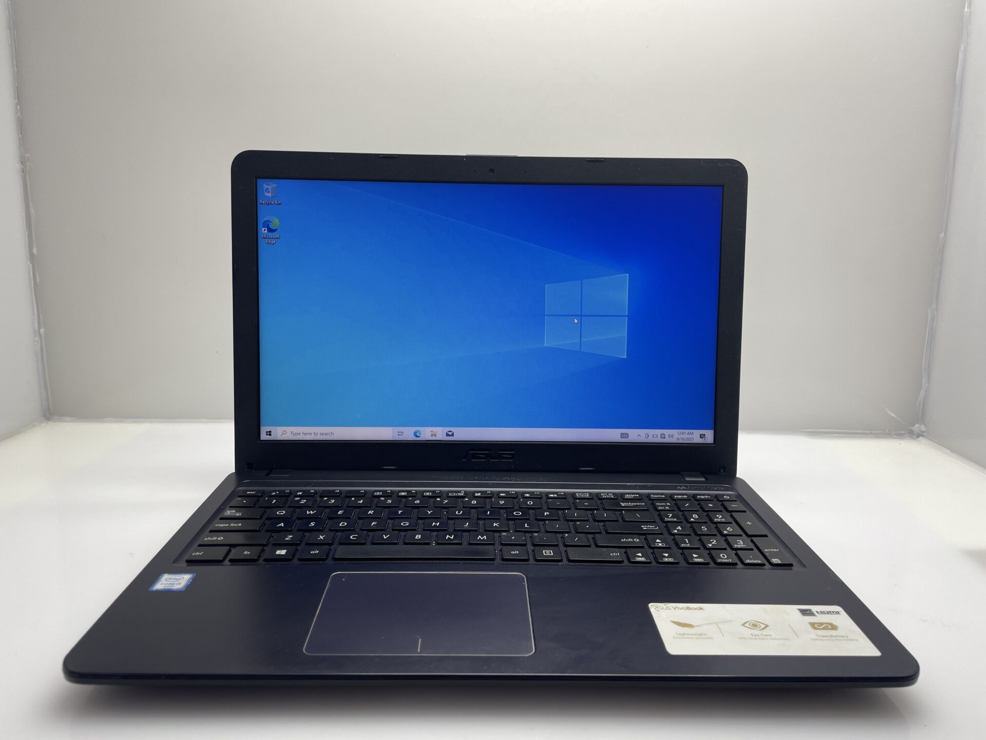 Asus X543UA-I341GT 6th Gen "Core i3" 2.30GHz 12GB RAM 256GB SSD + 1TB HDD Black - Hinge Damage And Minor Bright Spots - Image 3