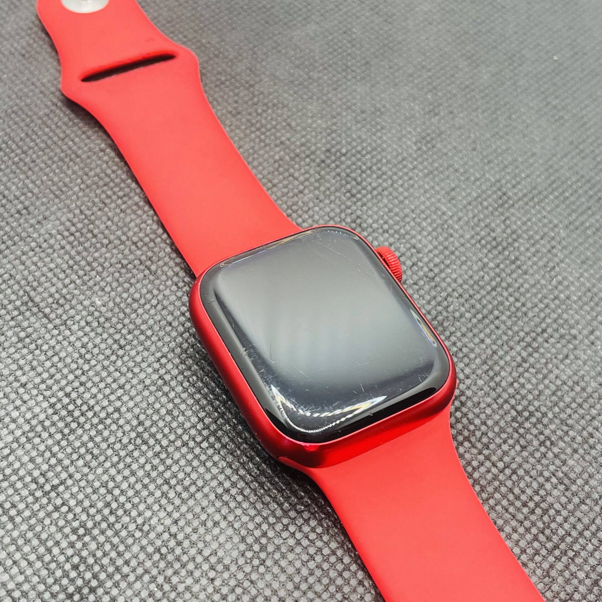 Apple Watch Series 8 41mm GPS Only Product Red (3 Month Warranty) - Image 6