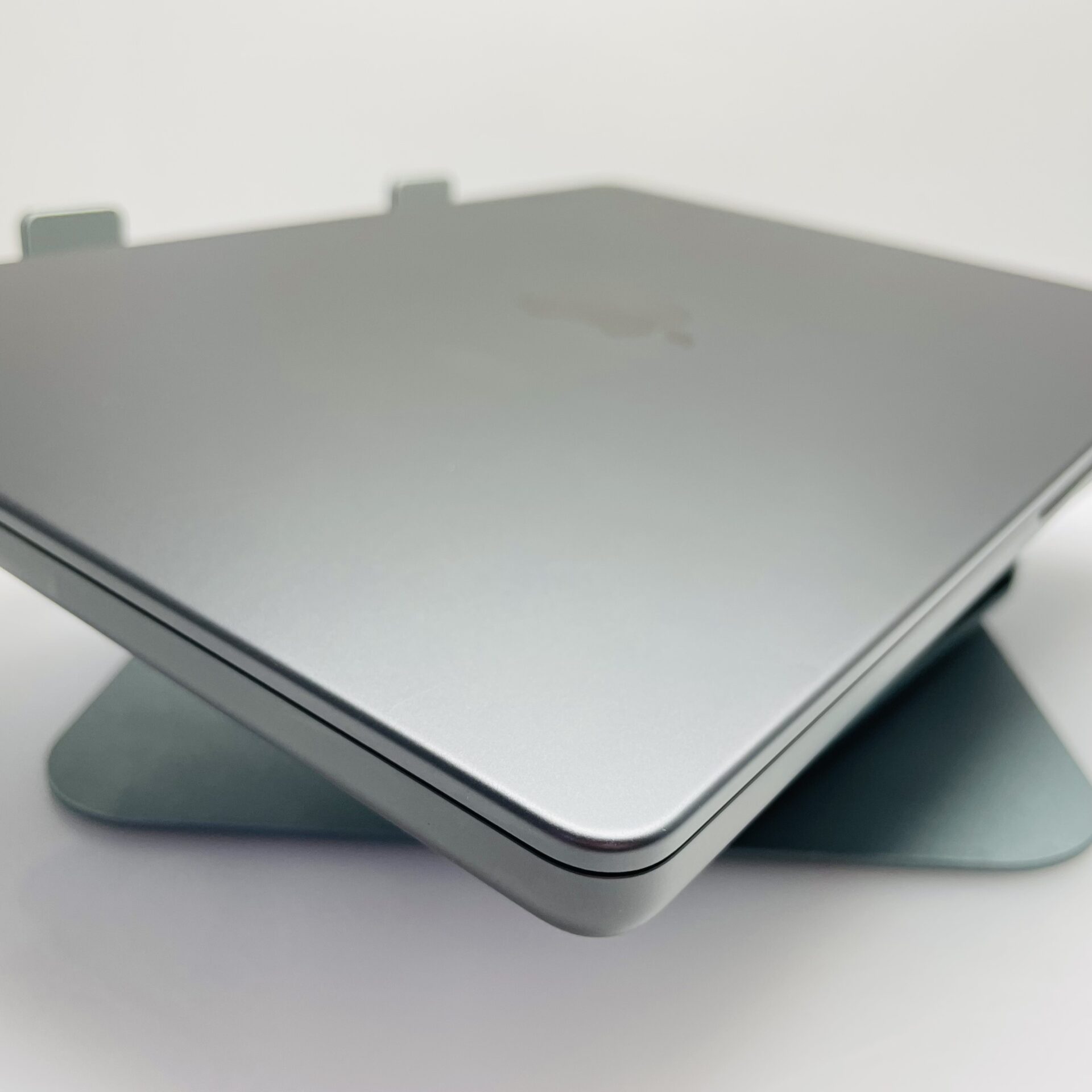 Apple MacBook Pro “M3 Max” 14-Inch 30 GPU/14 CPU (2023) 36GB RAM 1TB SSD Space Black (2 Year Warranty) - Image 6