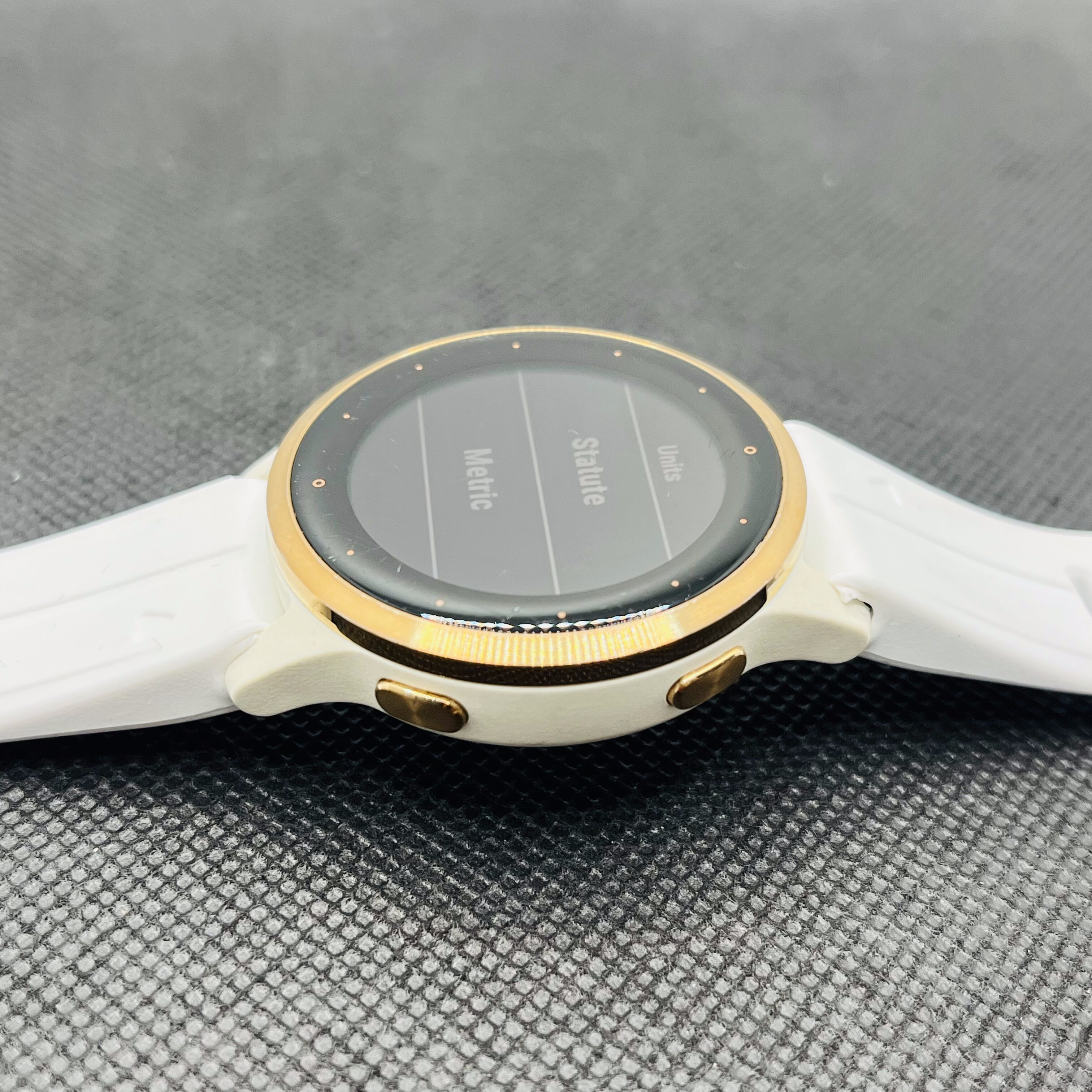 Garmin Vivoactive 4s Gold (3 Month Warranty) - Image 4