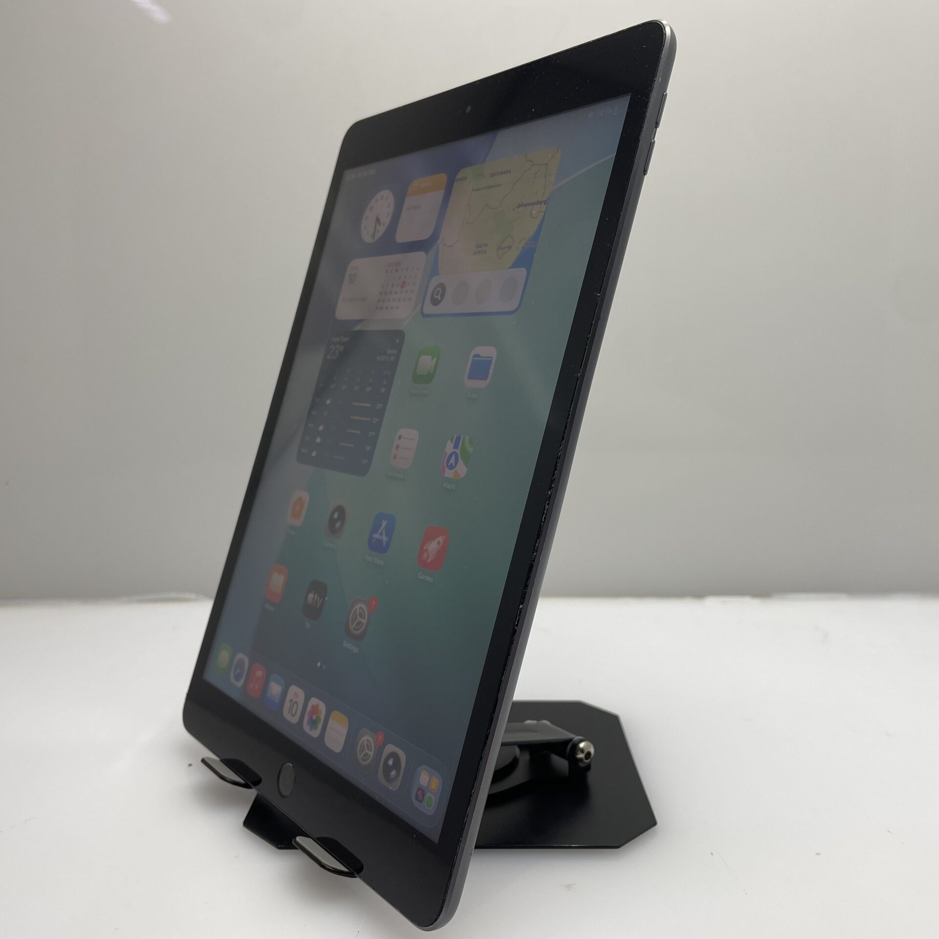 Apple iPad 10.2" 9th Gen 64GB (Wifi Only) Space Grey - No Touch ID | Bright Spots - Image 4