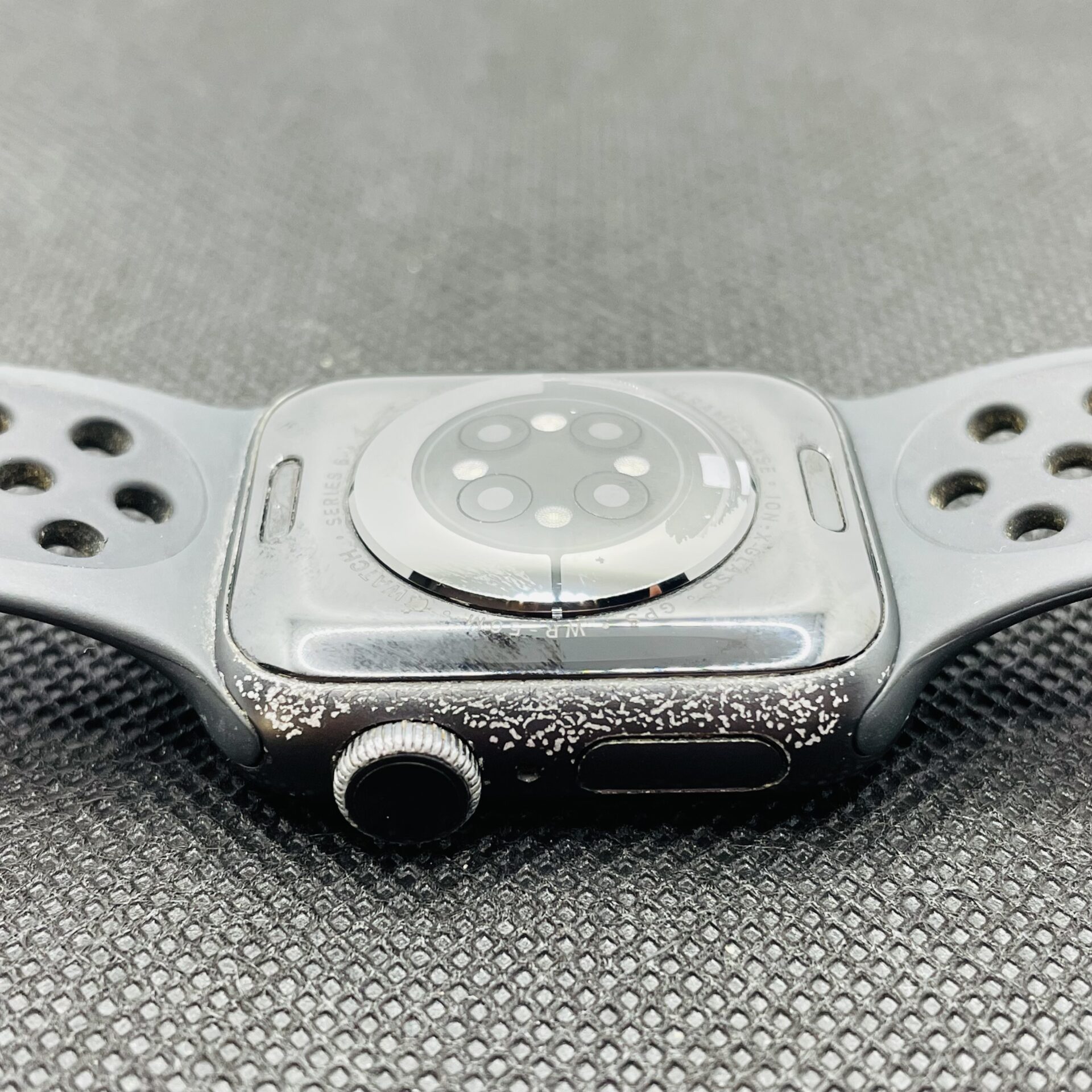 Apple Watch Series 6 Nike 40mm GPS Only Space Gray (3 Month Warranty) - Image 6