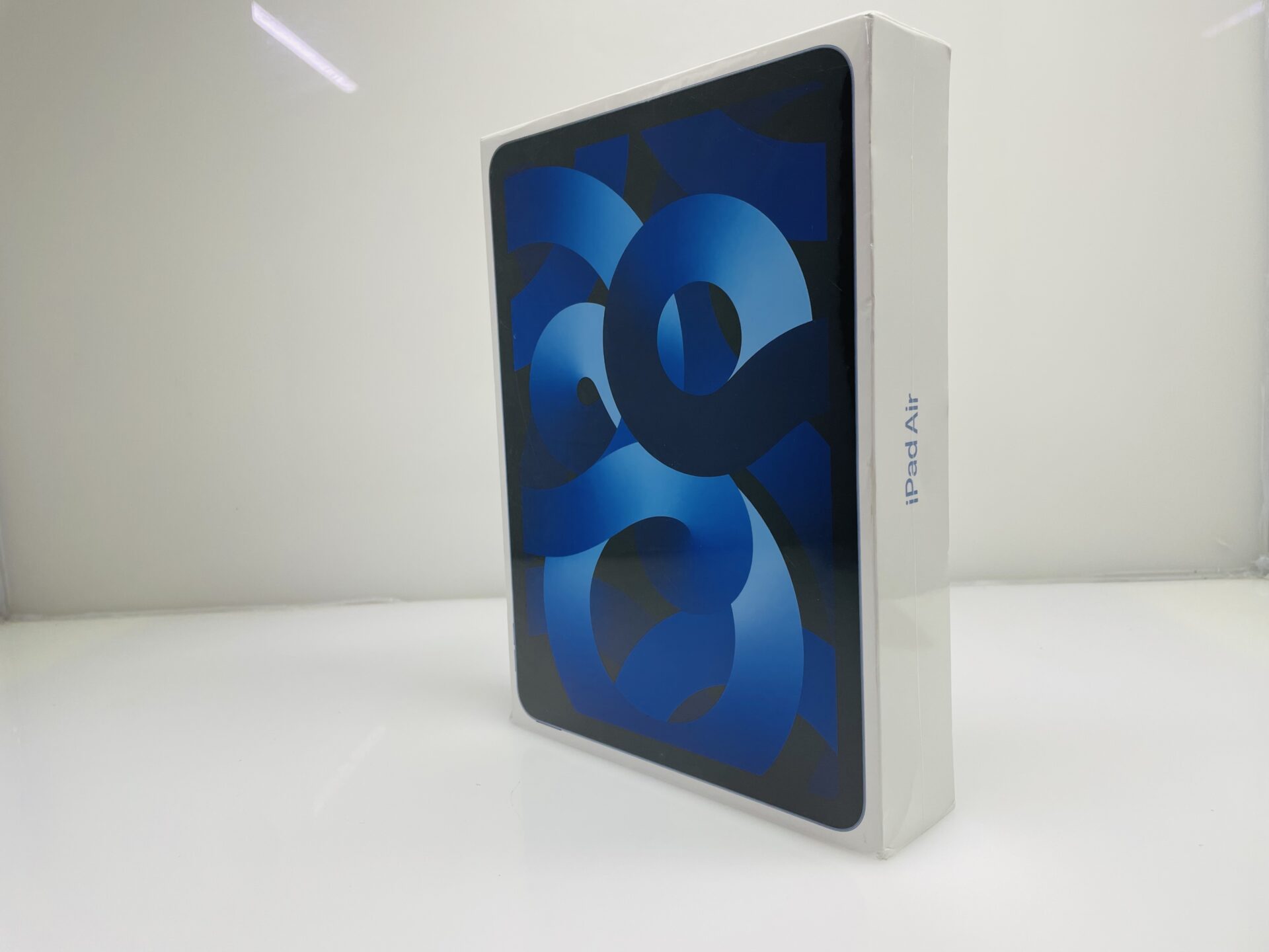 Apple iPad Air 5th Gen 256GB (Wifi Only) Blue – Sealed (Original Warranty + 3 Year Warranty) - Image 3