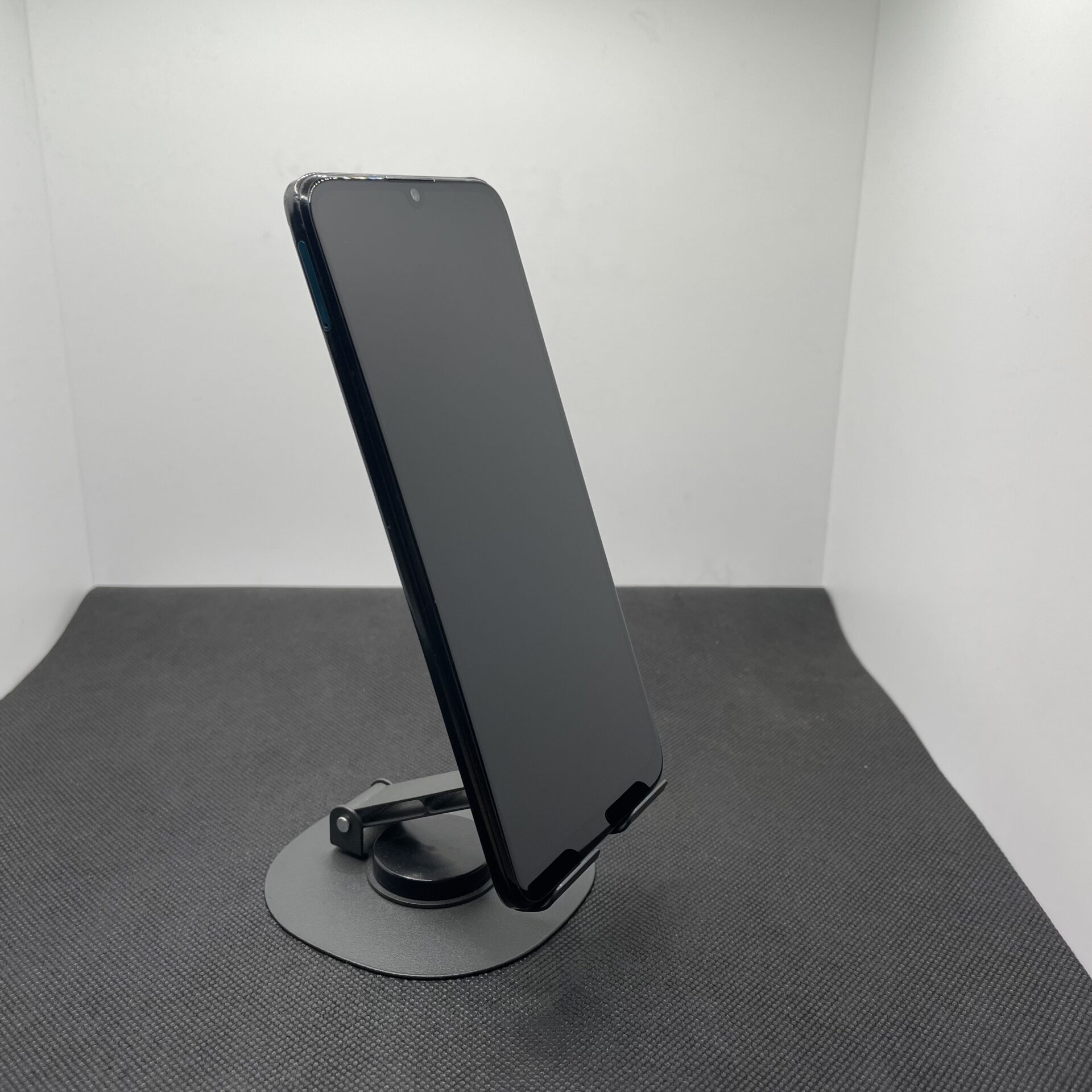 Huawei Nova Y60 64GB Black - (Grade B) - Image 5