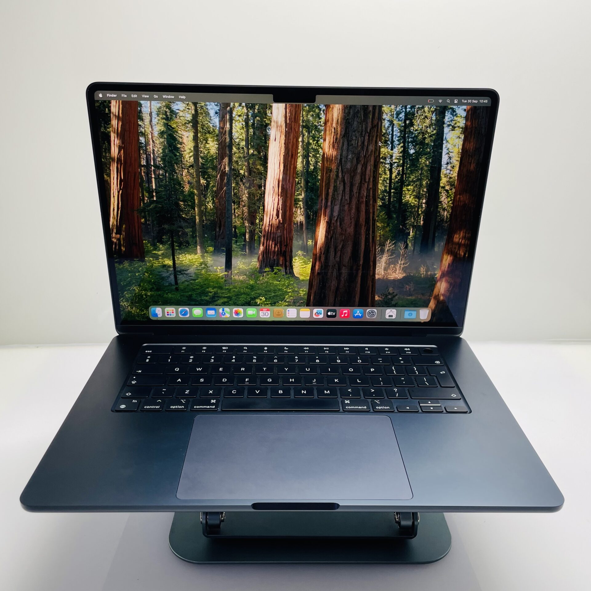 Apple Macbook Air "M3" 15-inch 8 CPU/10 GPU 8GB RAM 256GB SSD Midnight (12 Month Warranty) - Image 3