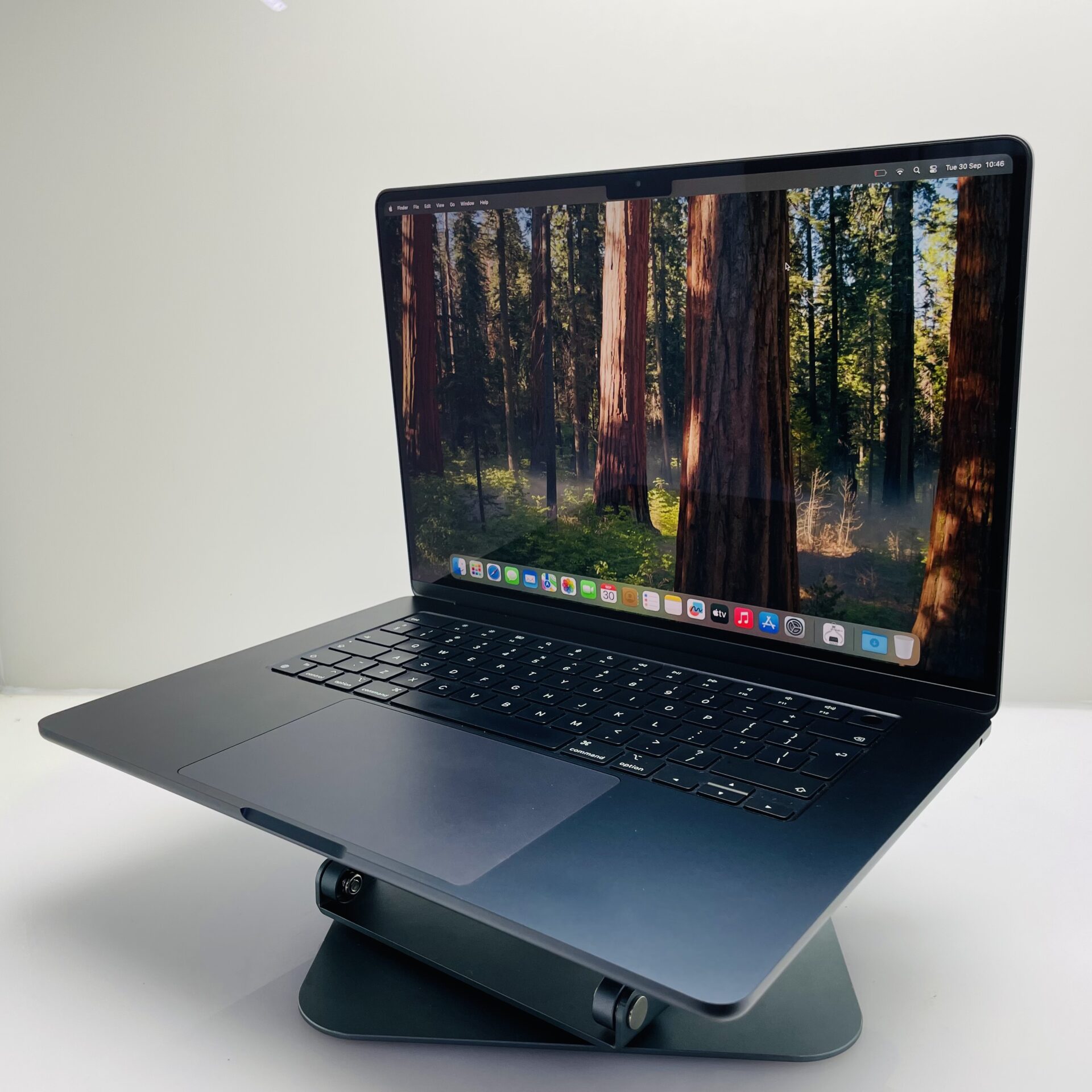 Apple Macbook Air "M3" 15-inch 8 CPU/10 GPU 8GB RAM 256GB SSD Midnight (12 Month Warranty) - Image 4