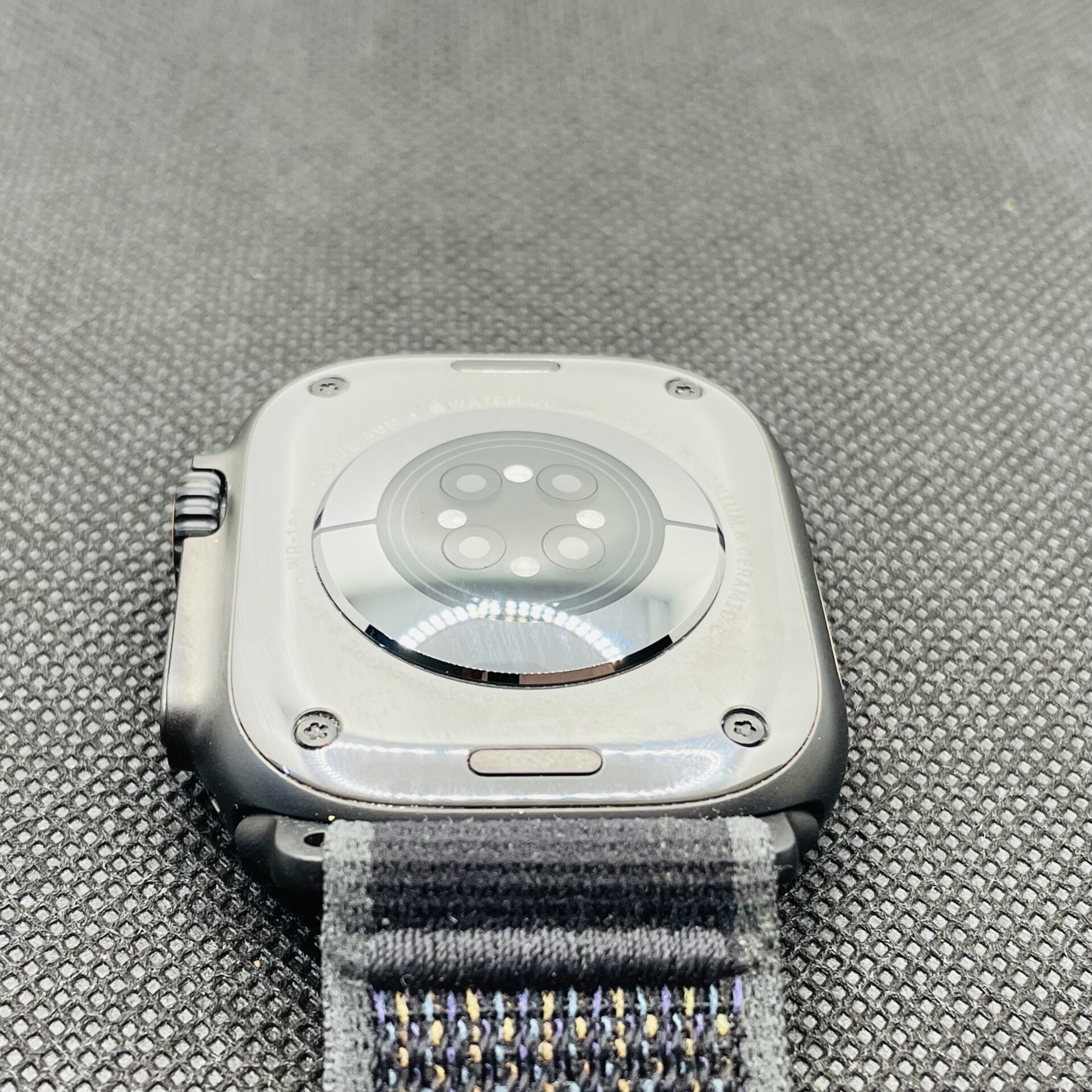 Apple Watch Ultra 2 49mm LTE Black Titanium (Grade B) – With Black Nylon Straps - Image 9