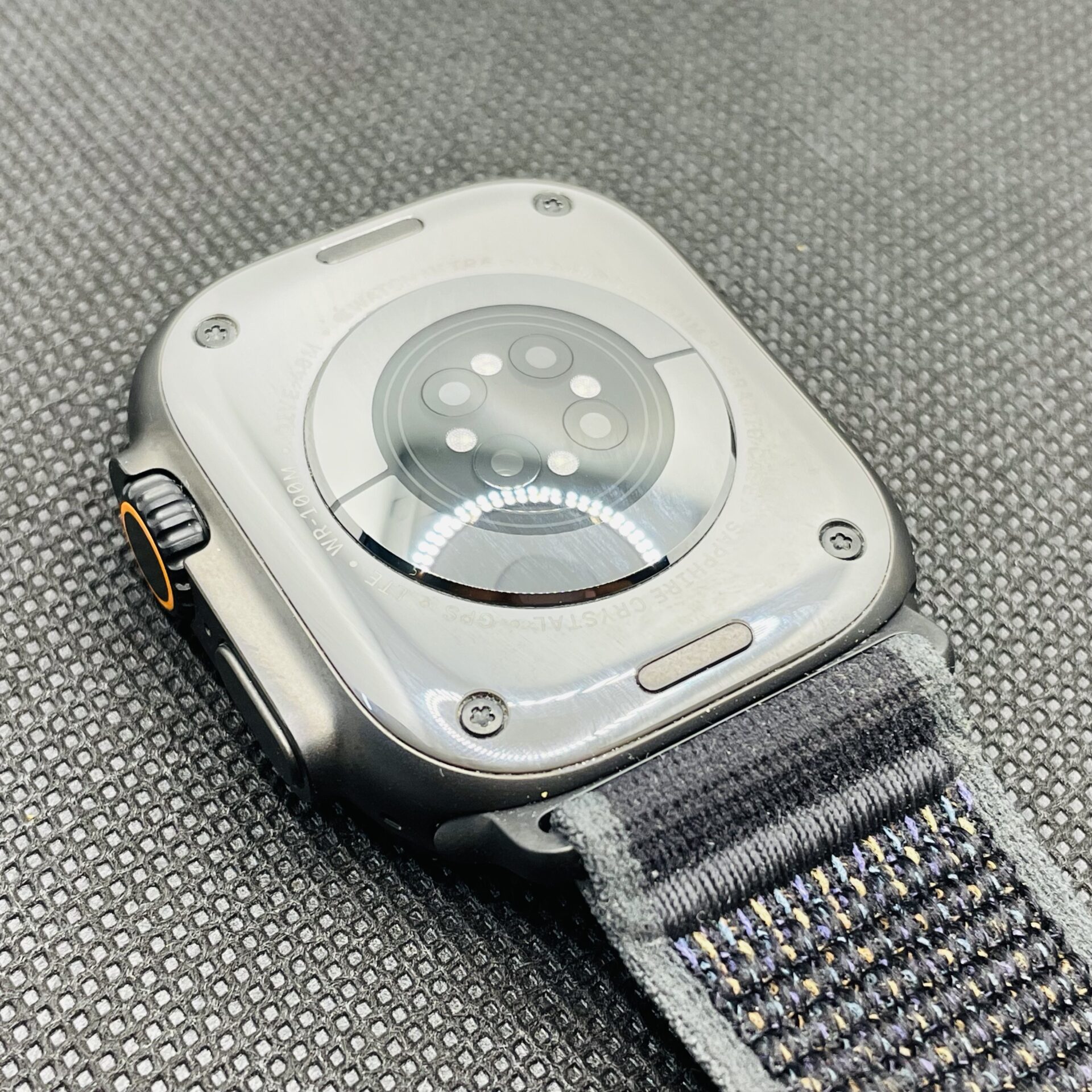 Apple Watch Ultra 2 49mm LTE Black Titanium (Grade B) – With Black Nylon Straps - Image 8