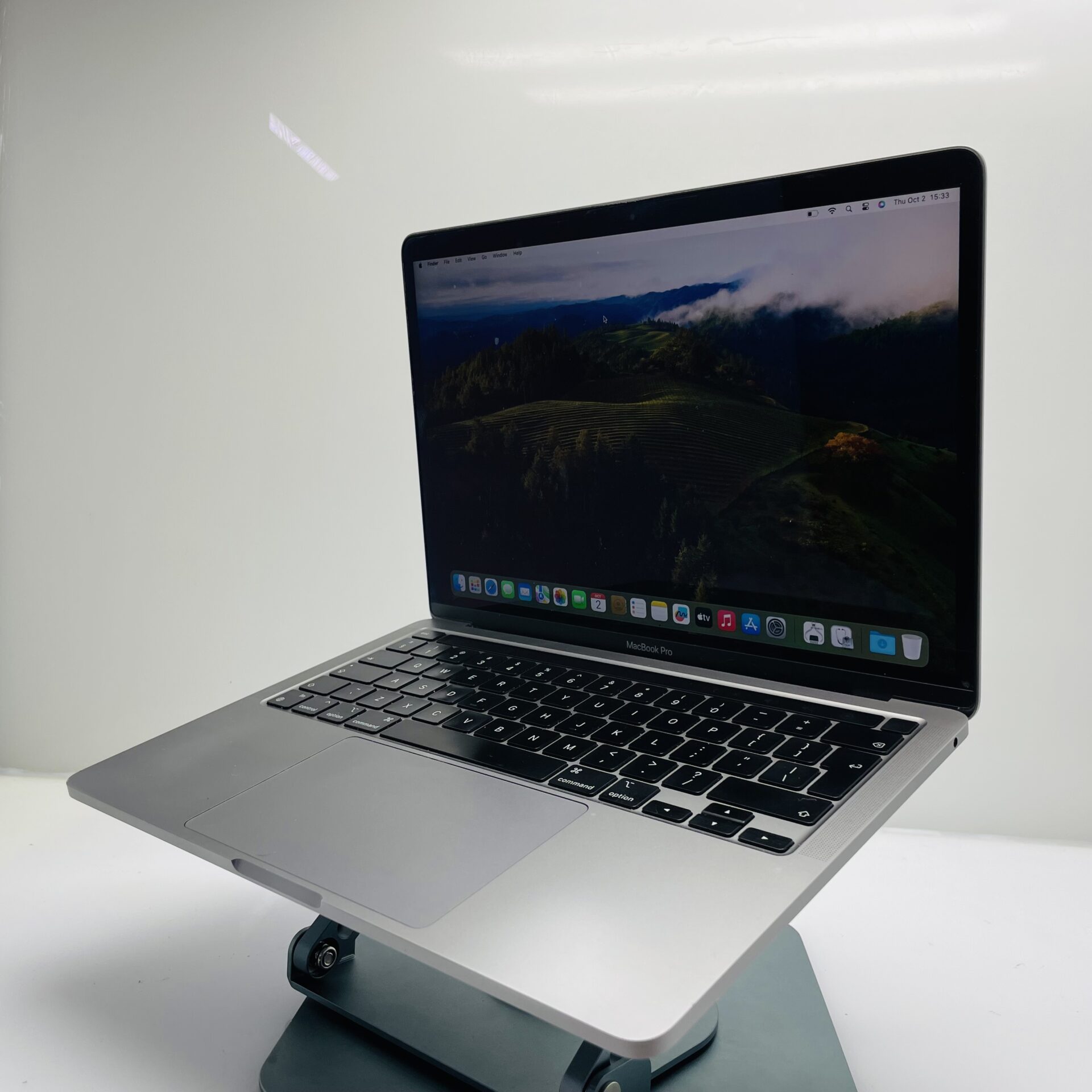 Apple MacBook Pro “M1” 13-inch 8 CPU/8 GPU (2020) 16GB RAM 256GB SSD Space Grey (12 Month Warranty) – Cracked LCD Panel - Image 9