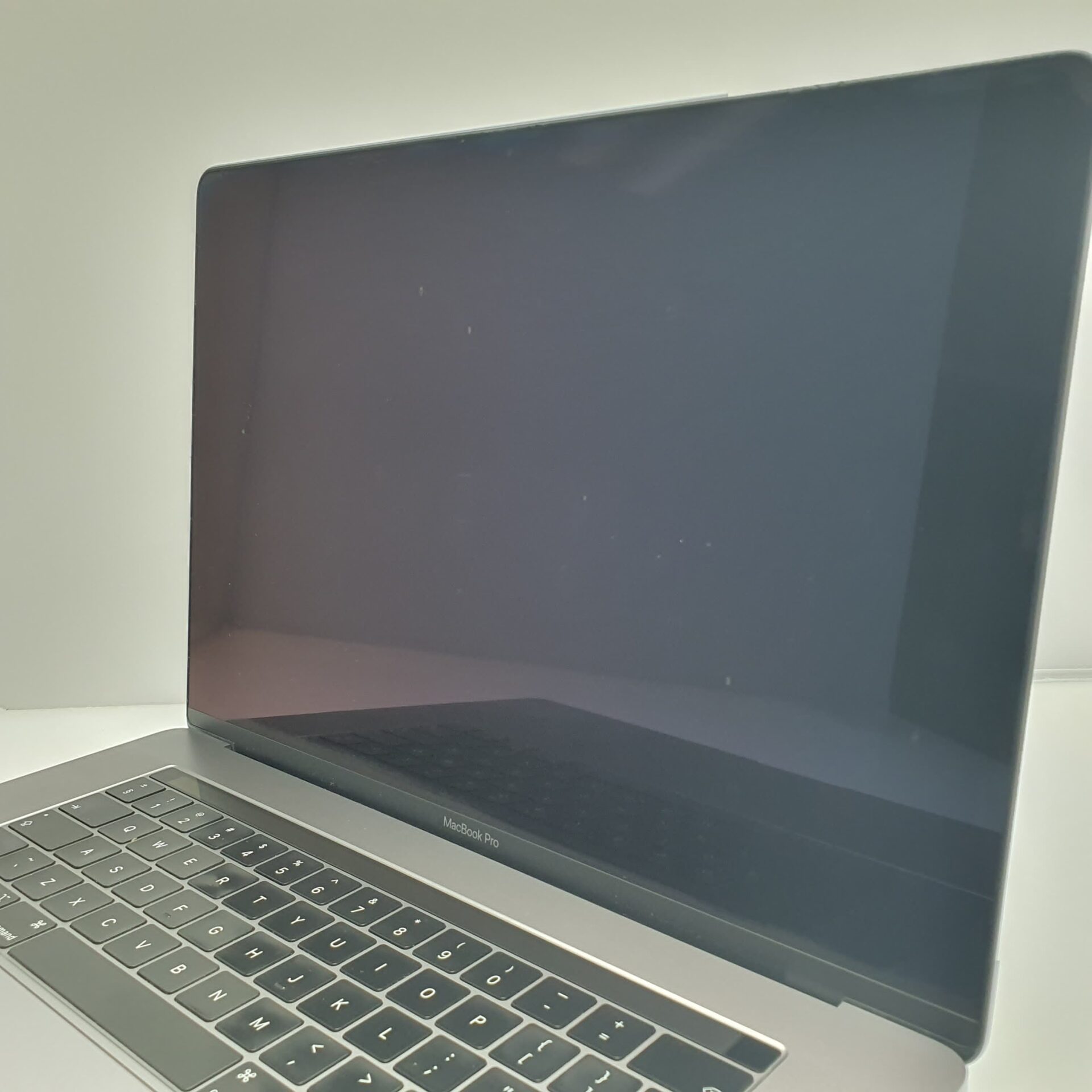 Apple MacBook Pro 15-inch “Core i9” 2.3GHz (Touch/2019) 16GB RAM 512GB SSD Space Gray - Grade B - Image 7
