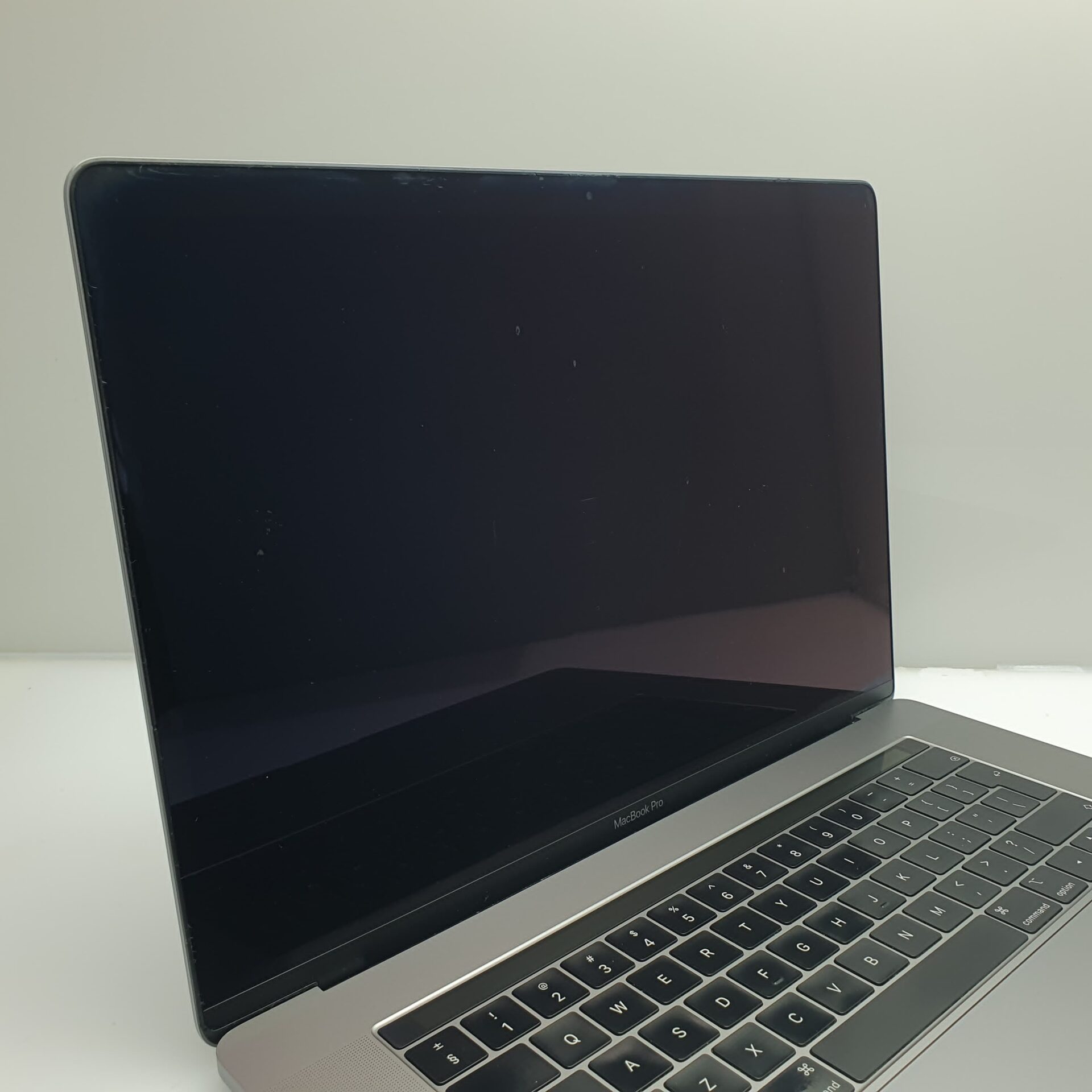 Apple MacBook Pro 15-inch “Core i9” 2.3GHz (Touch/2019) 16GB RAM 512GB SSD Space Gray - Grade B - Image 5