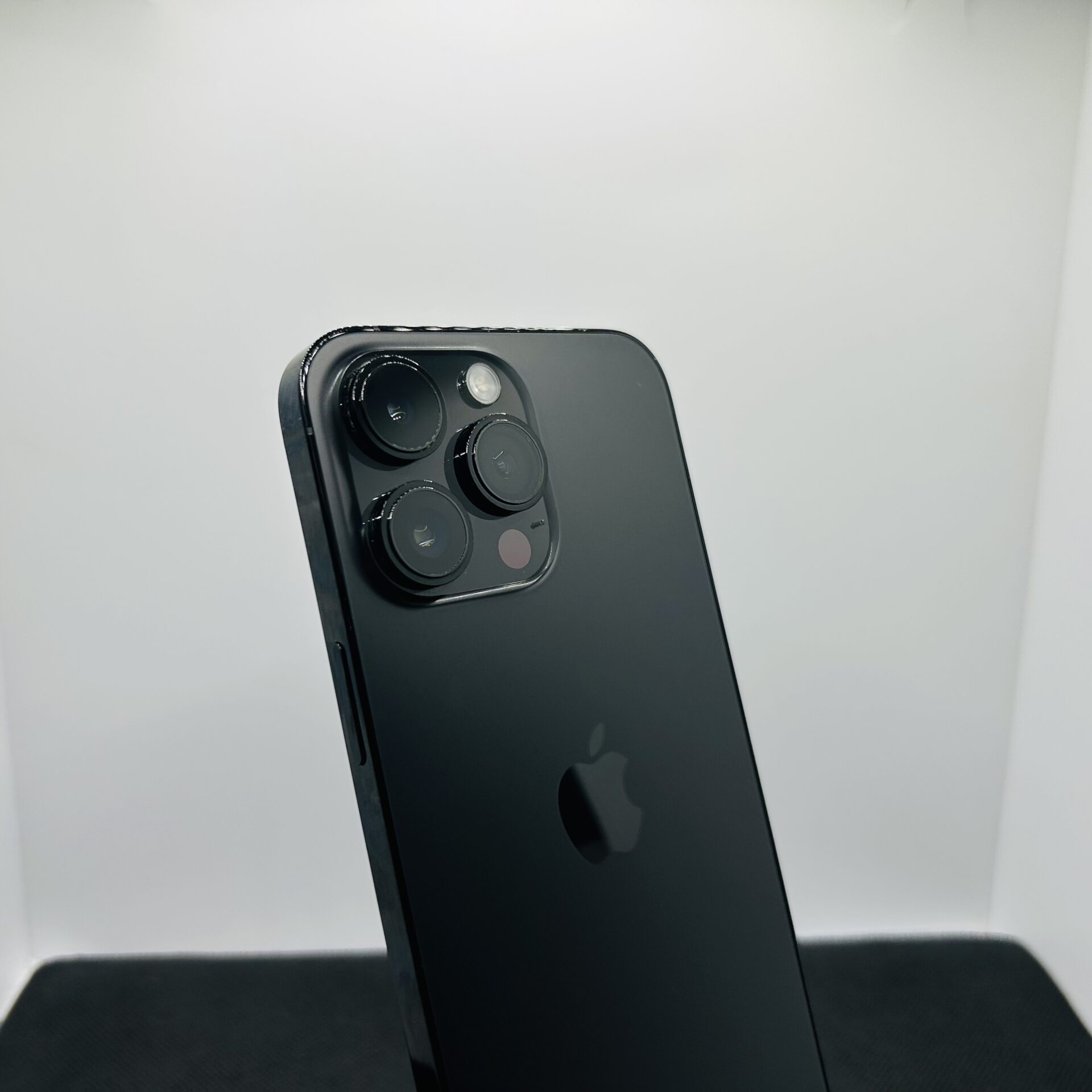 Apple iPhone 14 Pro Max 256GB Space Black – (Grade B) - Image 9