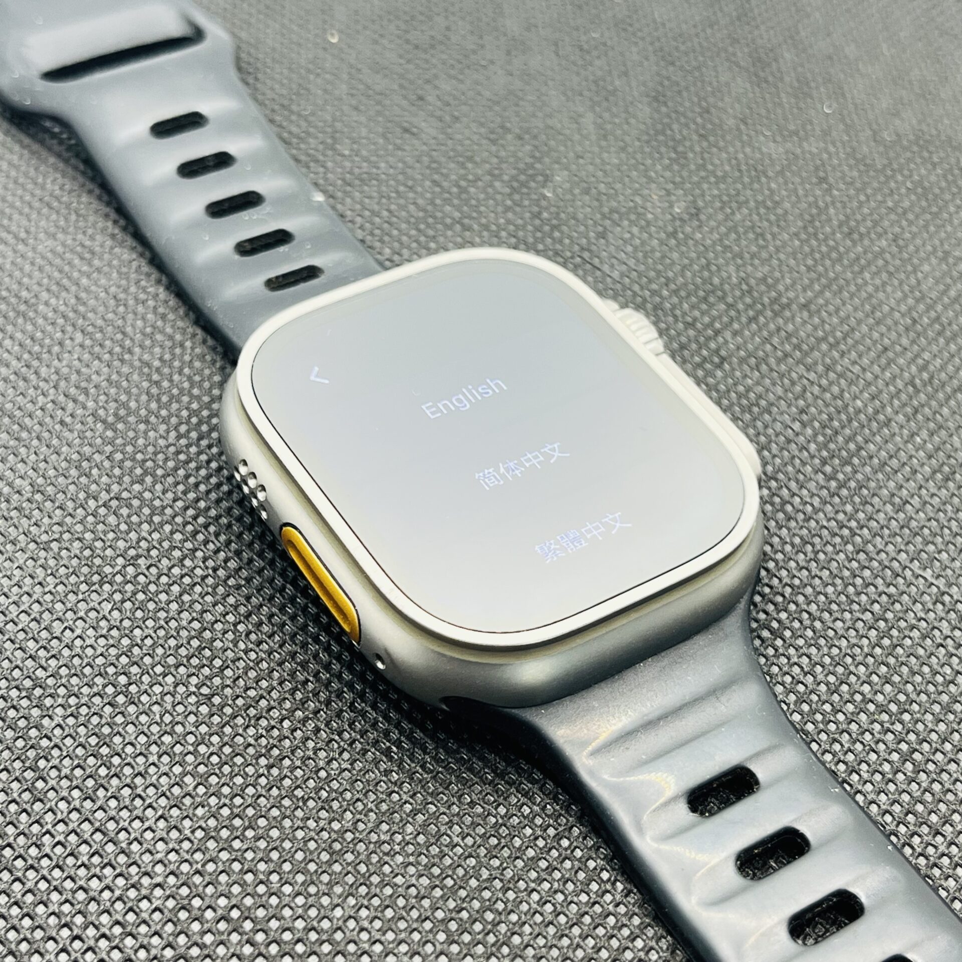 Apple Watch Ultra 49mm LTE Black Titanium (Grade B) – With Black Straps - Image 5