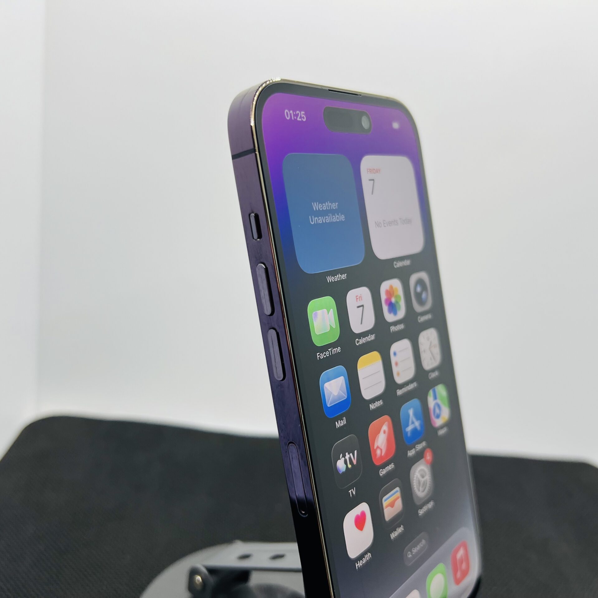 Apple iPhone 14 Pro 256GB Deep Purple (Grade B) – No Face ID And Camera is Flickering - Image 3