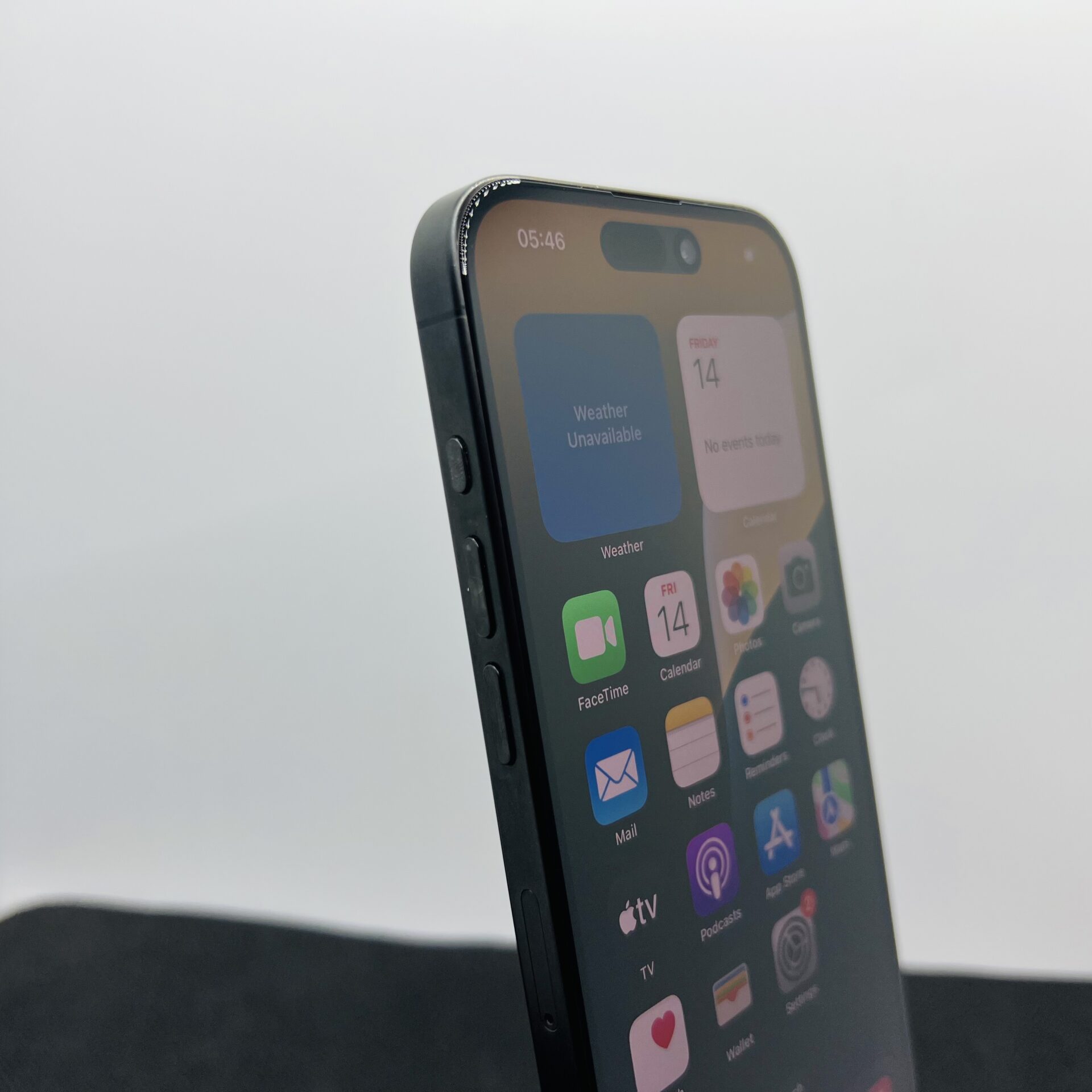 Apple iPhone 15 Pro 512GB Black Titanium – (Grade B) - Image 4