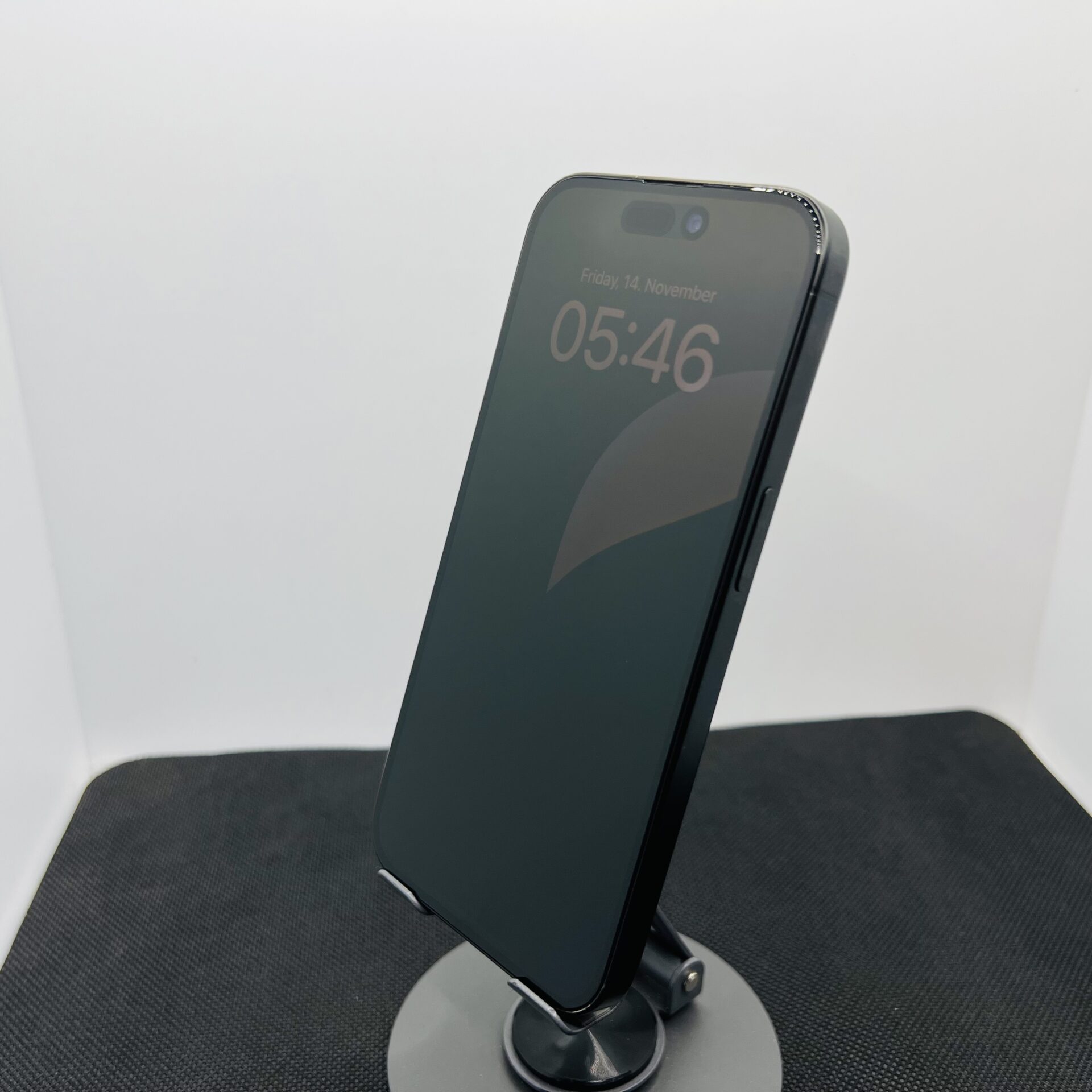 Apple iPhone 15 Pro 512GB Black Titanium – (Grade B) - Image 7