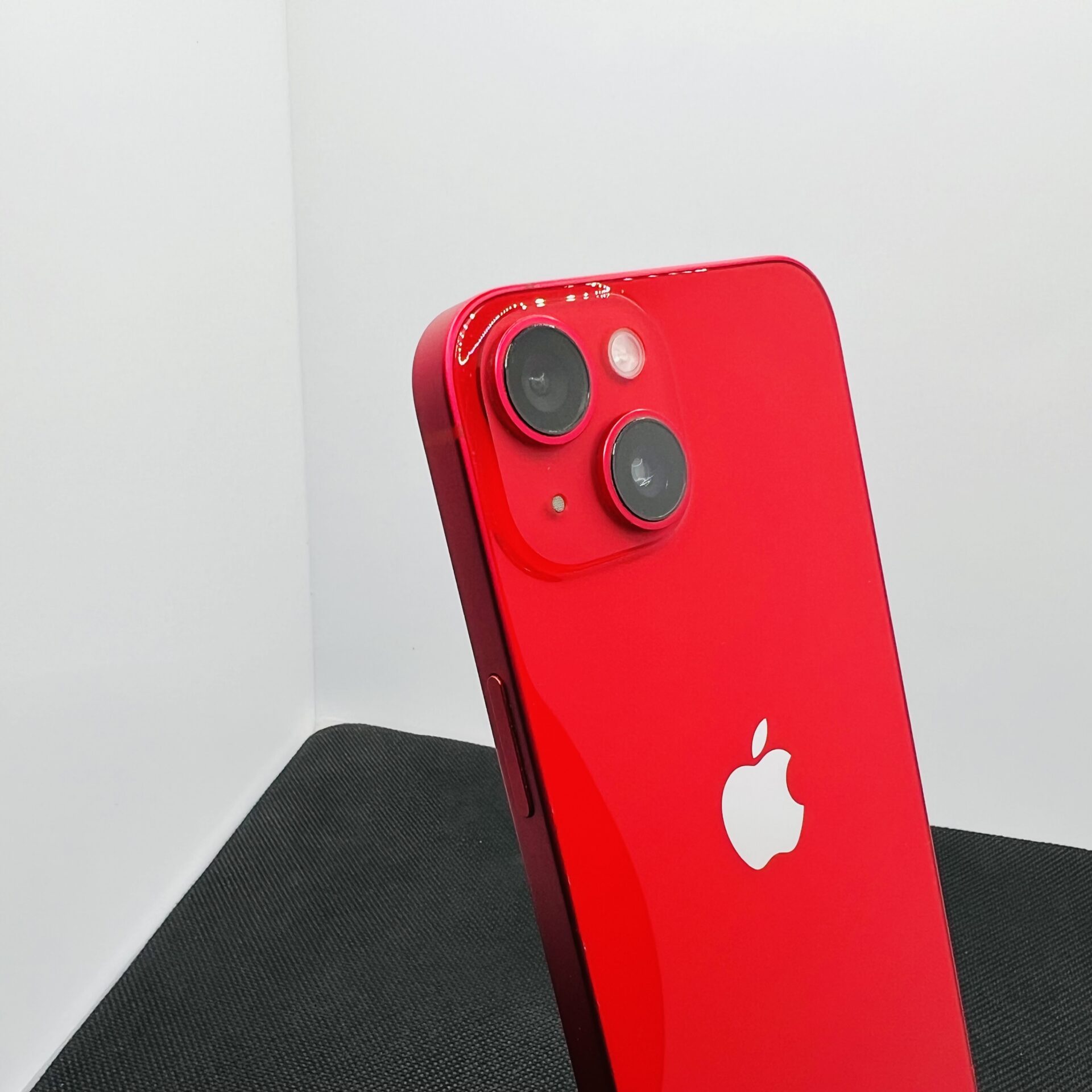 Apple iPhone 14 256GB Product Red – (Grade B) - Image 11