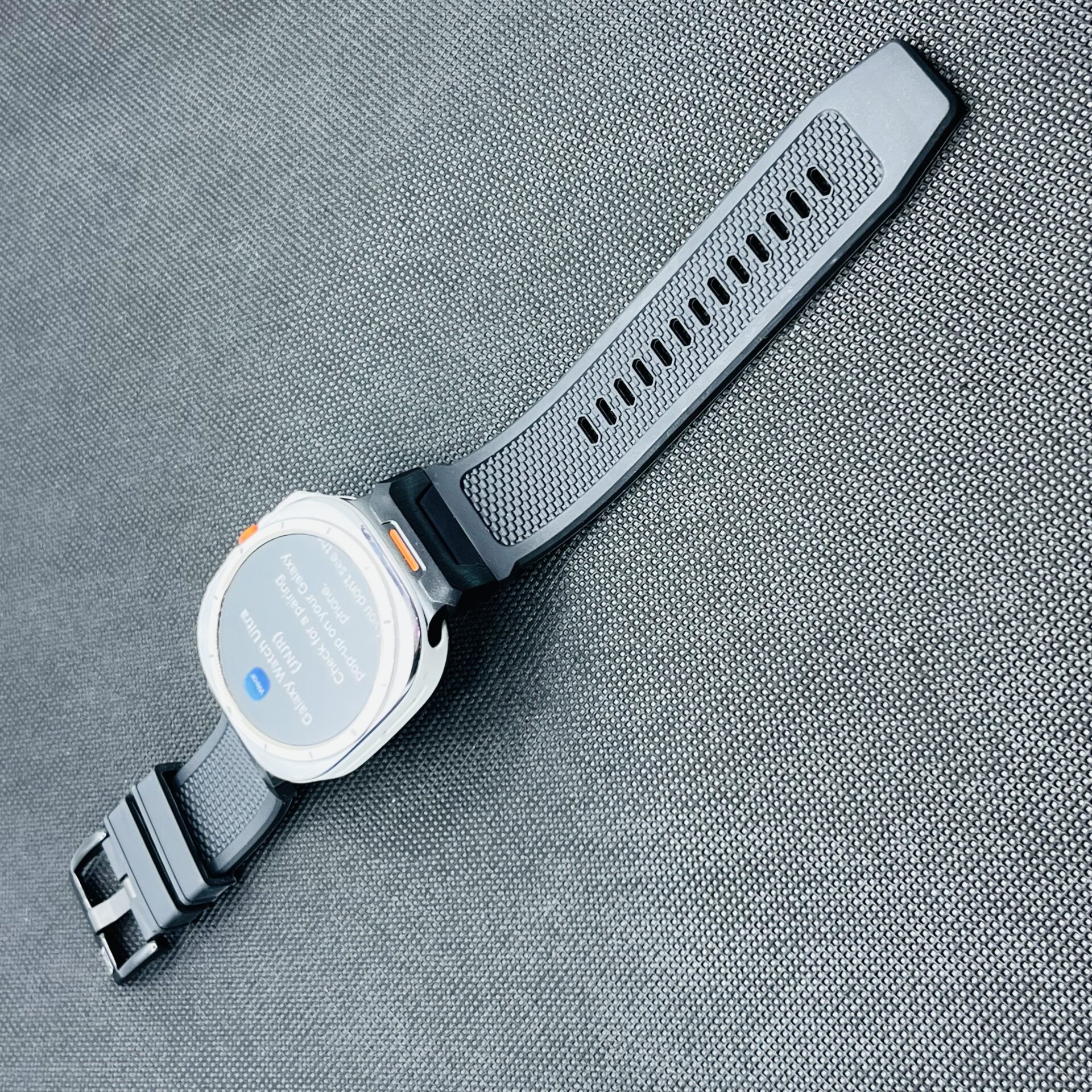 Galaxy Watch Ultra 47mm LTE Titanium White (Grade B) – With Black Straps - Image 6