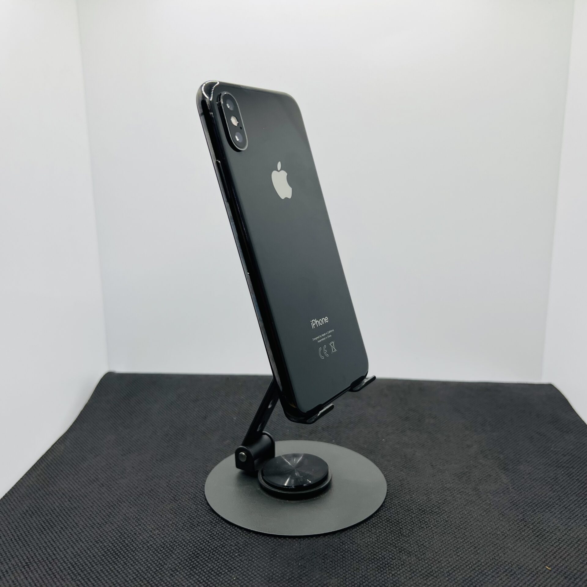 Apple iPhone X 256GB Space Gray (Grade B) - Blurry Front Portrait Mode - Image 8