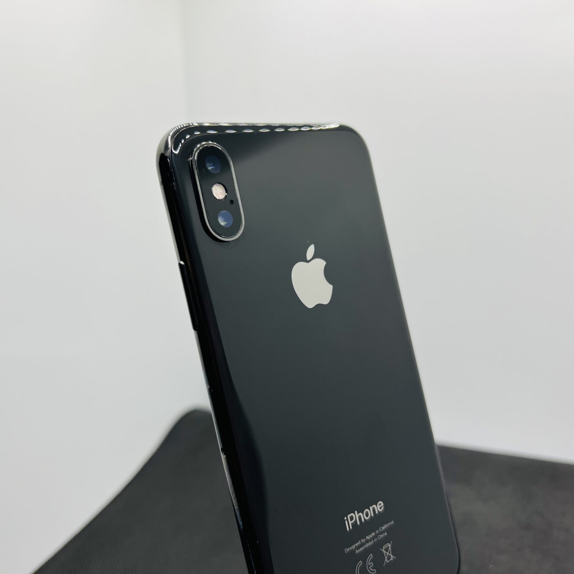Apple iPhone X 256GB Space Gray (Grade B) - Blurry Front Portrait Mode - Image 10