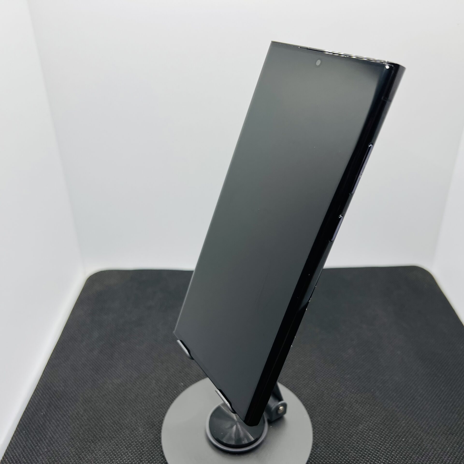 Samsung Galaxy S23 Ultra 256GB Phantom Black (Grade B) - Minor LCD Burn - Image 5