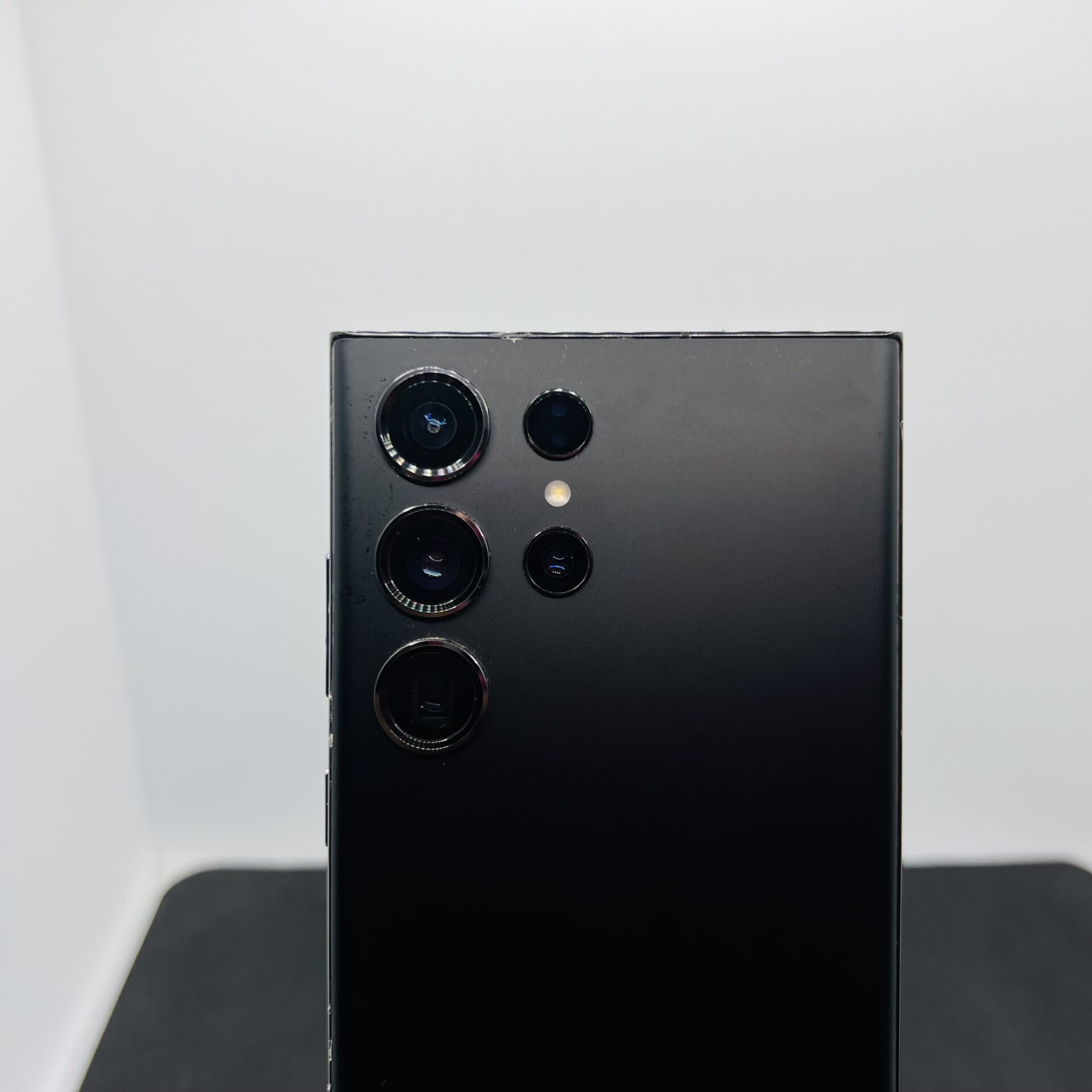 Samsung Galaxy S23 Ultra 256GB Phantom Black (Grade B) - Minor LCD Burn - Image 10