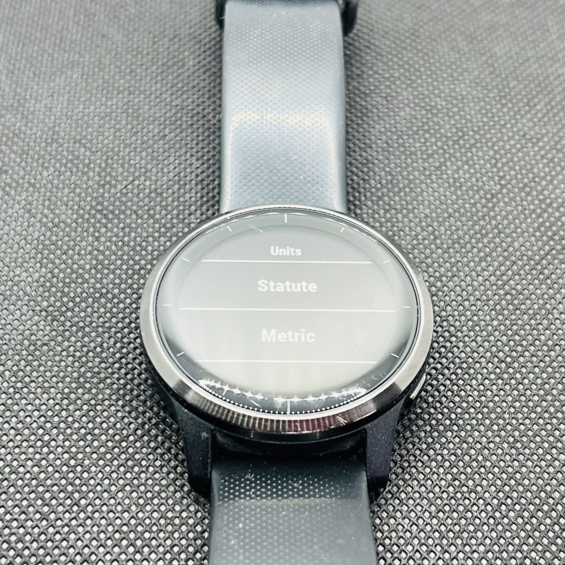 Garmin Vivoactive 4 Black - (Grade B) - Image 2