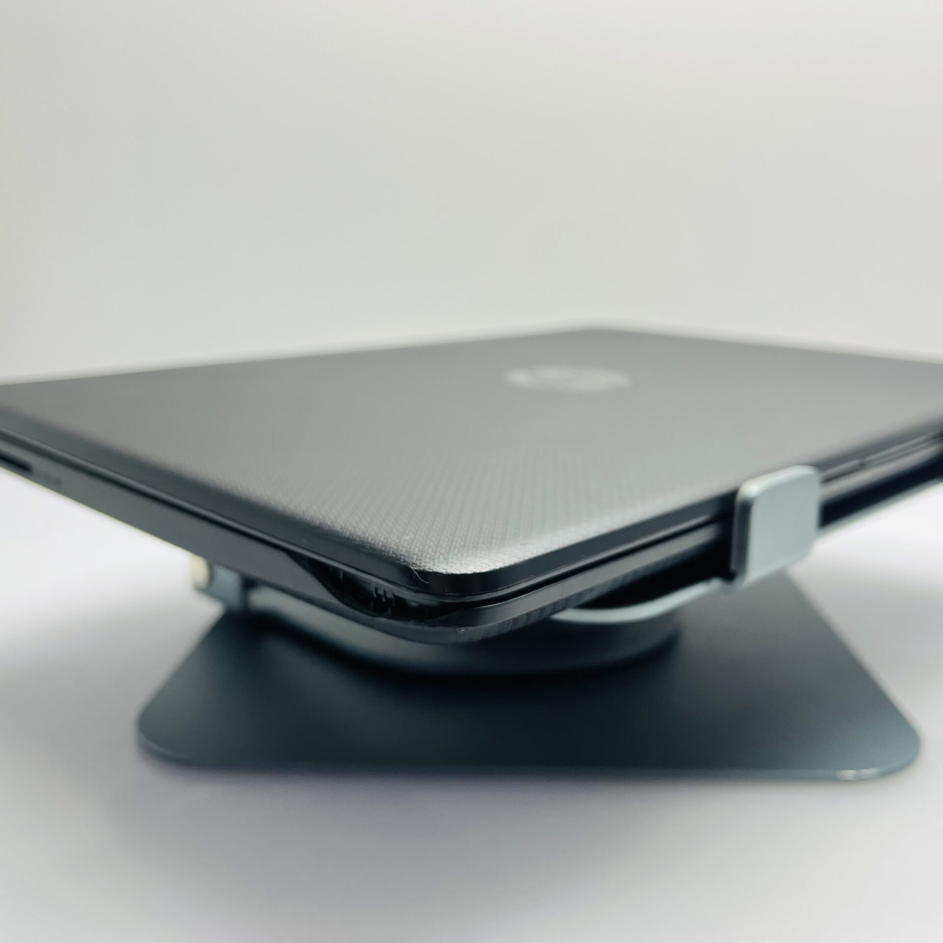 HP 14-dk1006ni AMD 3020e 1.20GHz 8GB RAM 256GB SSD Black (Grade B) - Damaged Casing - Image 8