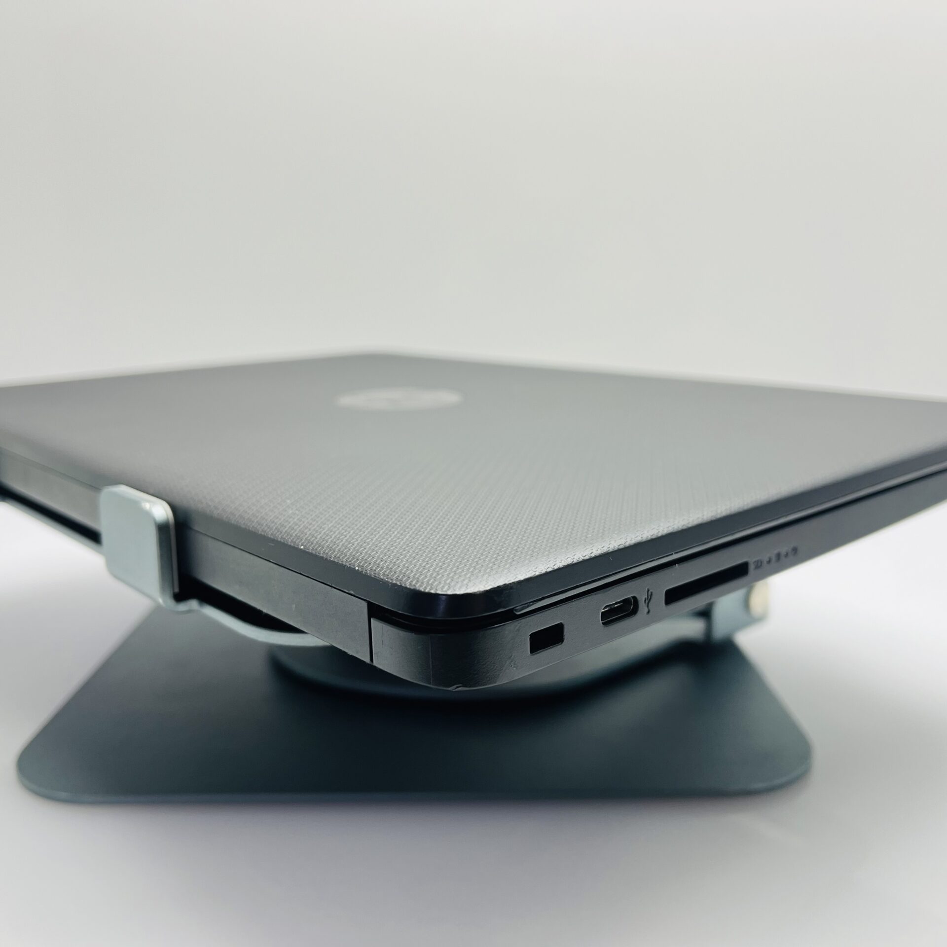 HP 14-dk1006ni AMD 3020e 1.20GHz 8GB RAM 256GB SSD Black (Grade B) - Damaged Casing - Image 10