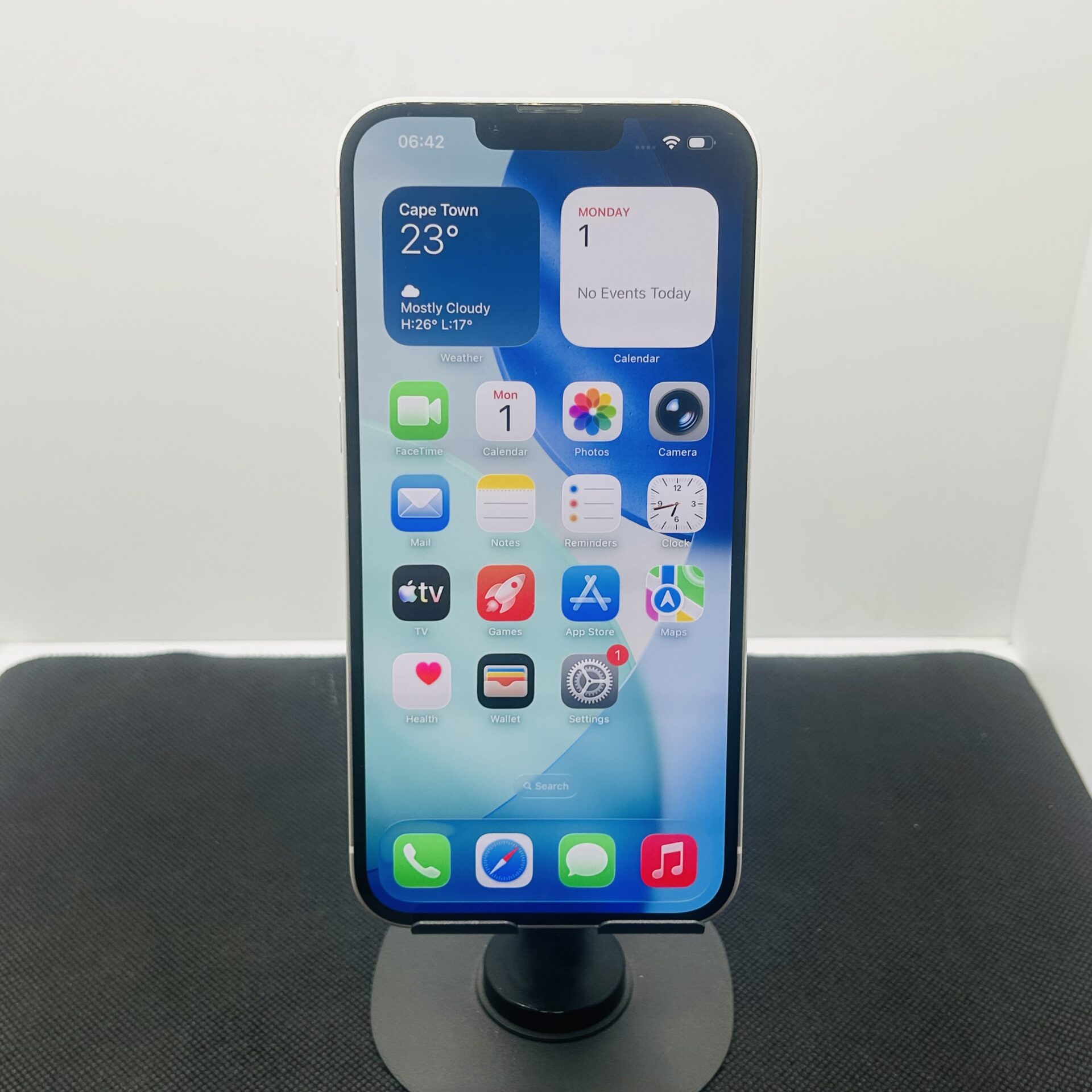 Apple iPhone 14 Plus 128GB Starlight - (Grade B) - Image 3