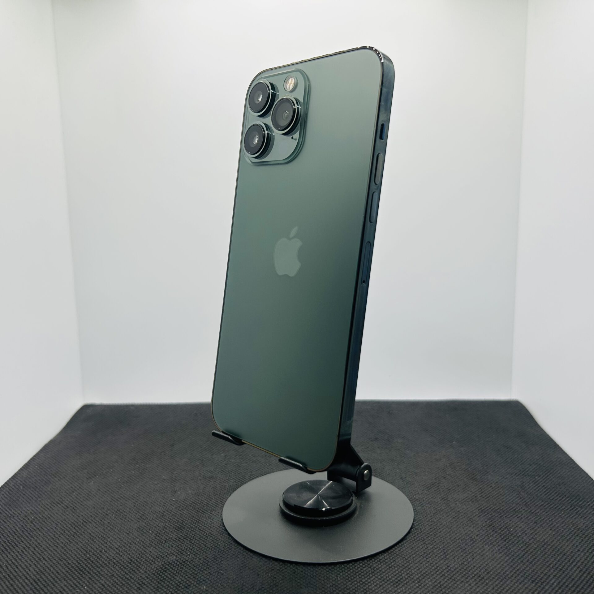 Apple iPhone 13 Pro Max 256GB Alpine Green – (Grade B) - Image 7