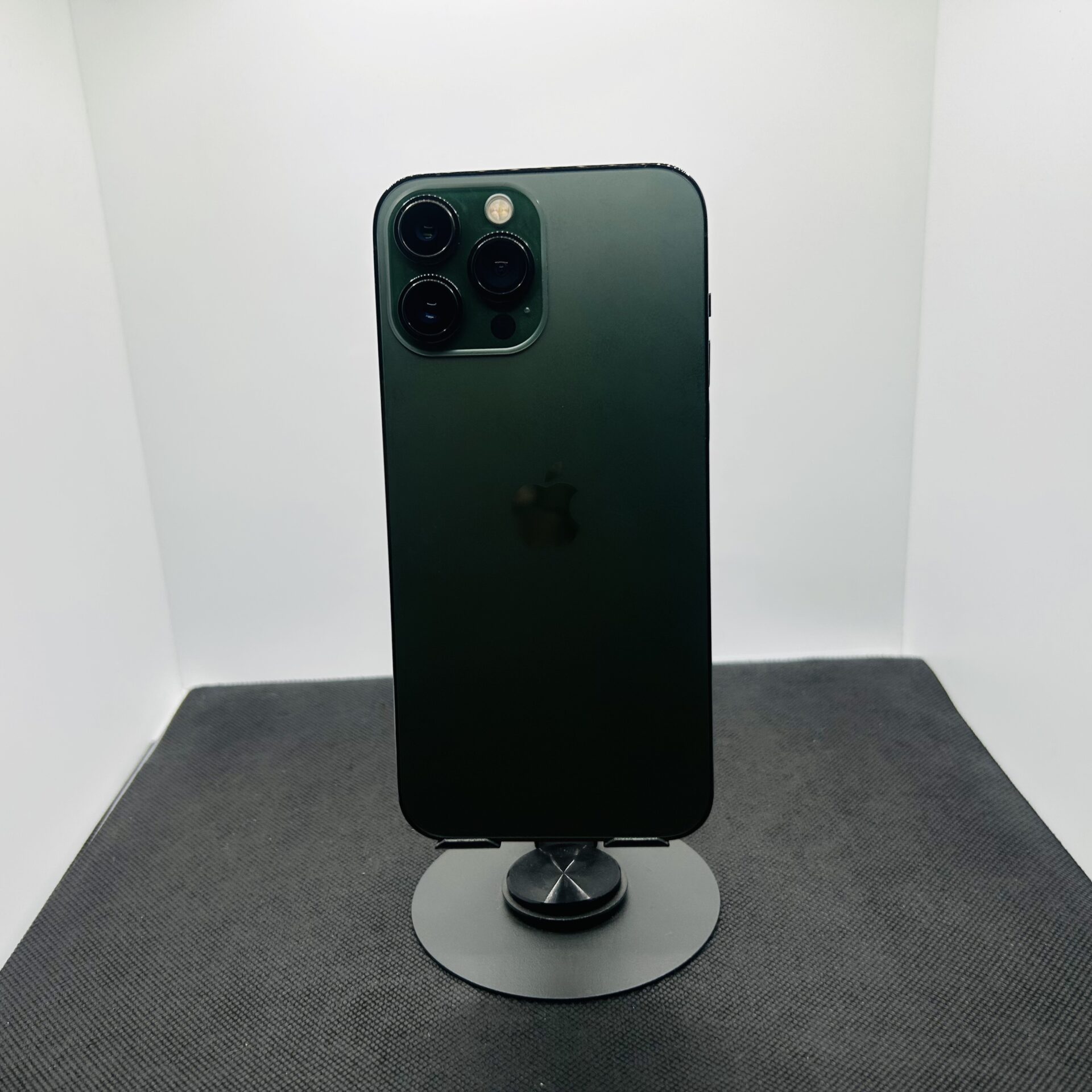 Apple iPhone 13 Pro Max 256GB Alpine Green – (Grade B) - Image 6