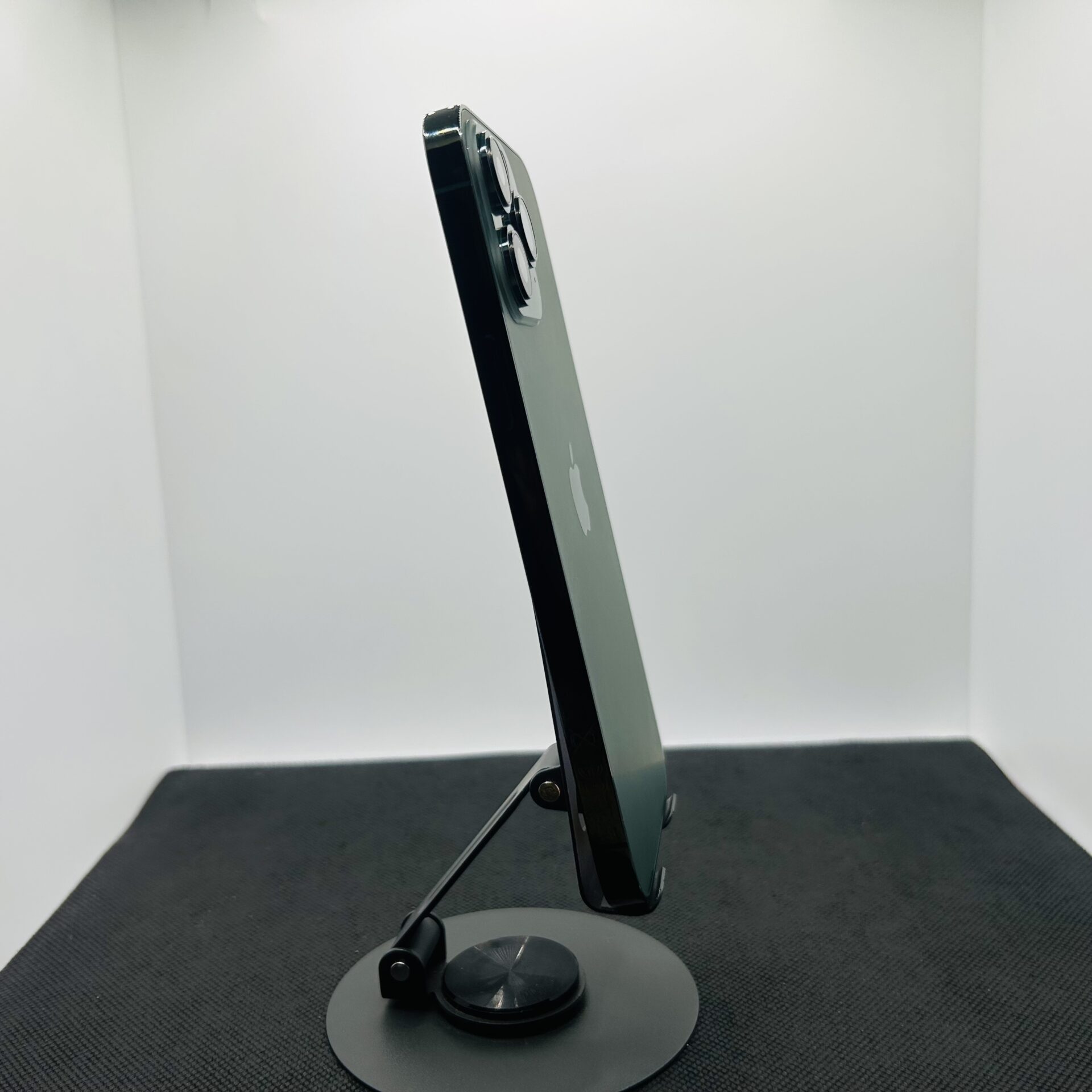 Apple iPhone 13 Pro Max 256GB Alpine Green – (Grade B) - Image 8