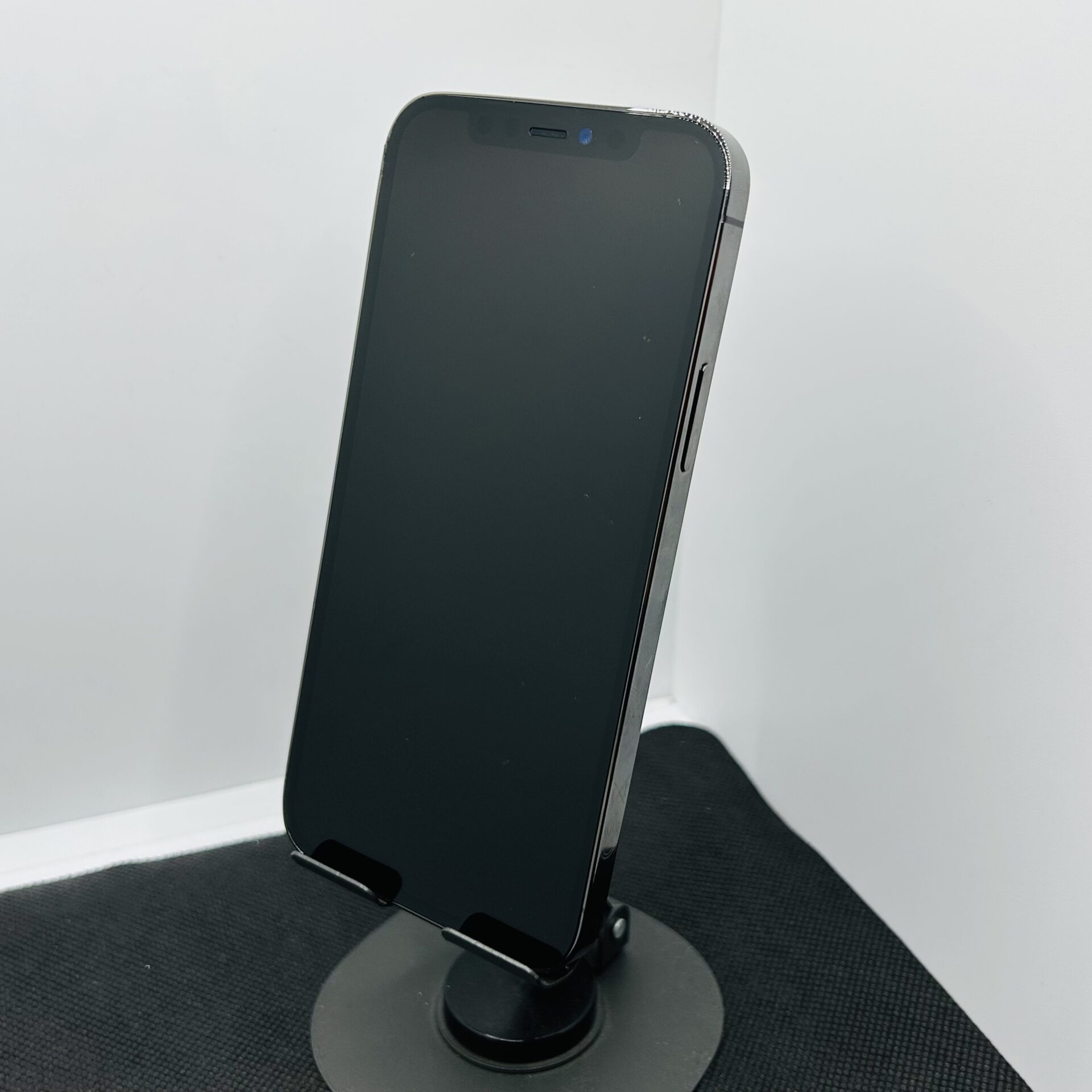 Apple iPhone 12 Pro 256GB Graphite - (Grade B) - Image 7