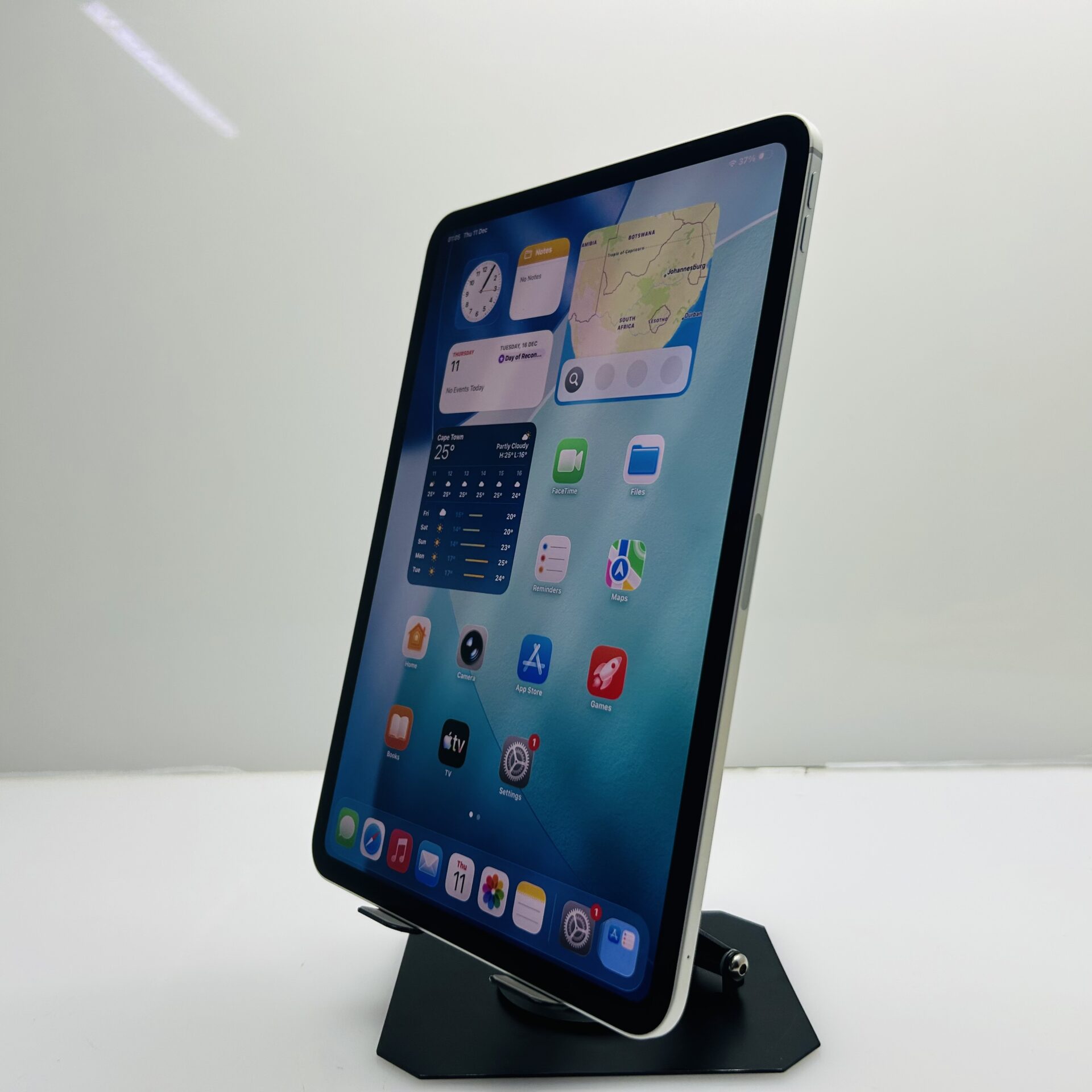 Apple iPad Pro 11″ M4 256GB (WiFi Only) Silver – (Grade B) - Image 4