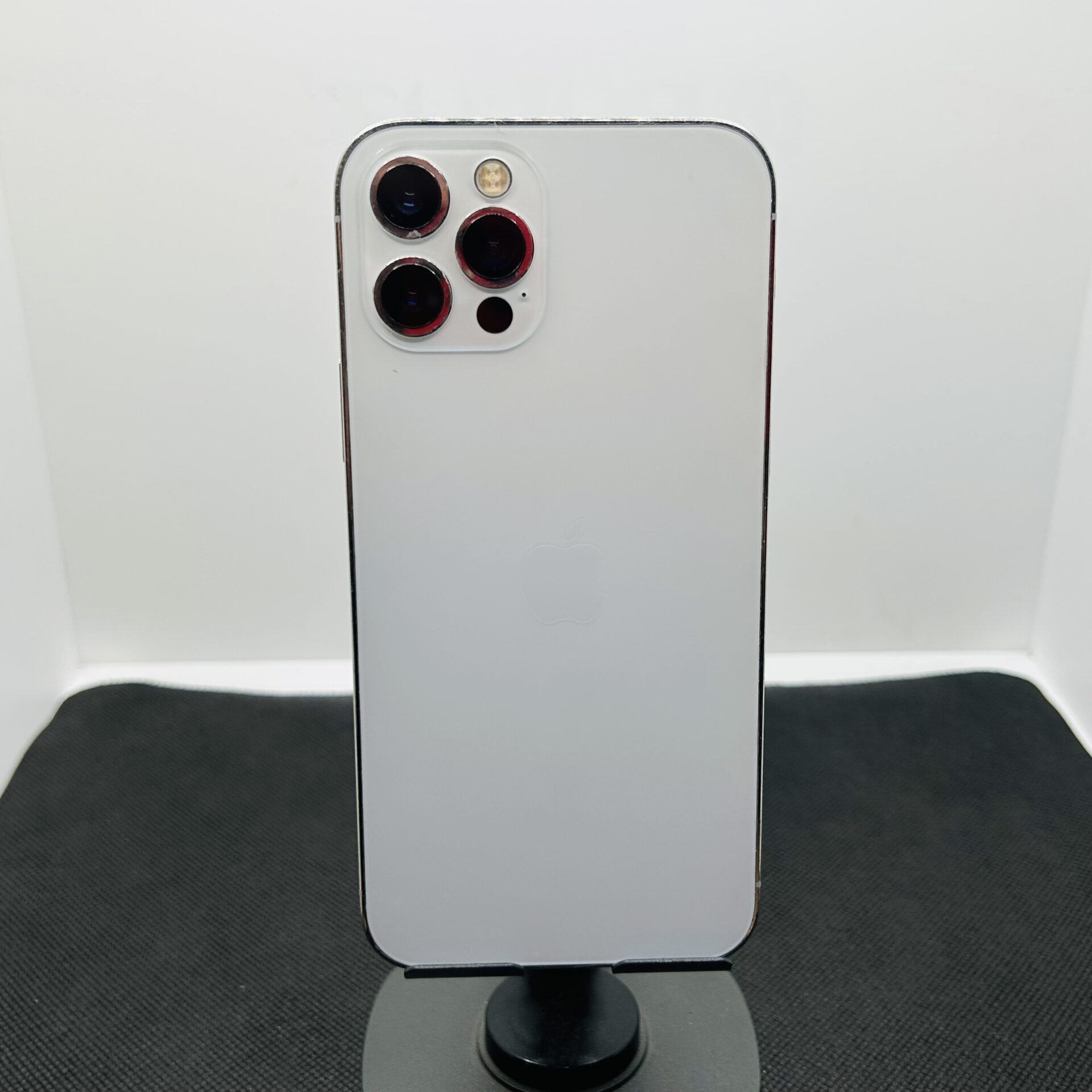 Apple iPhone 12 Pro 512GB Silver - (Grade B) - Image 9