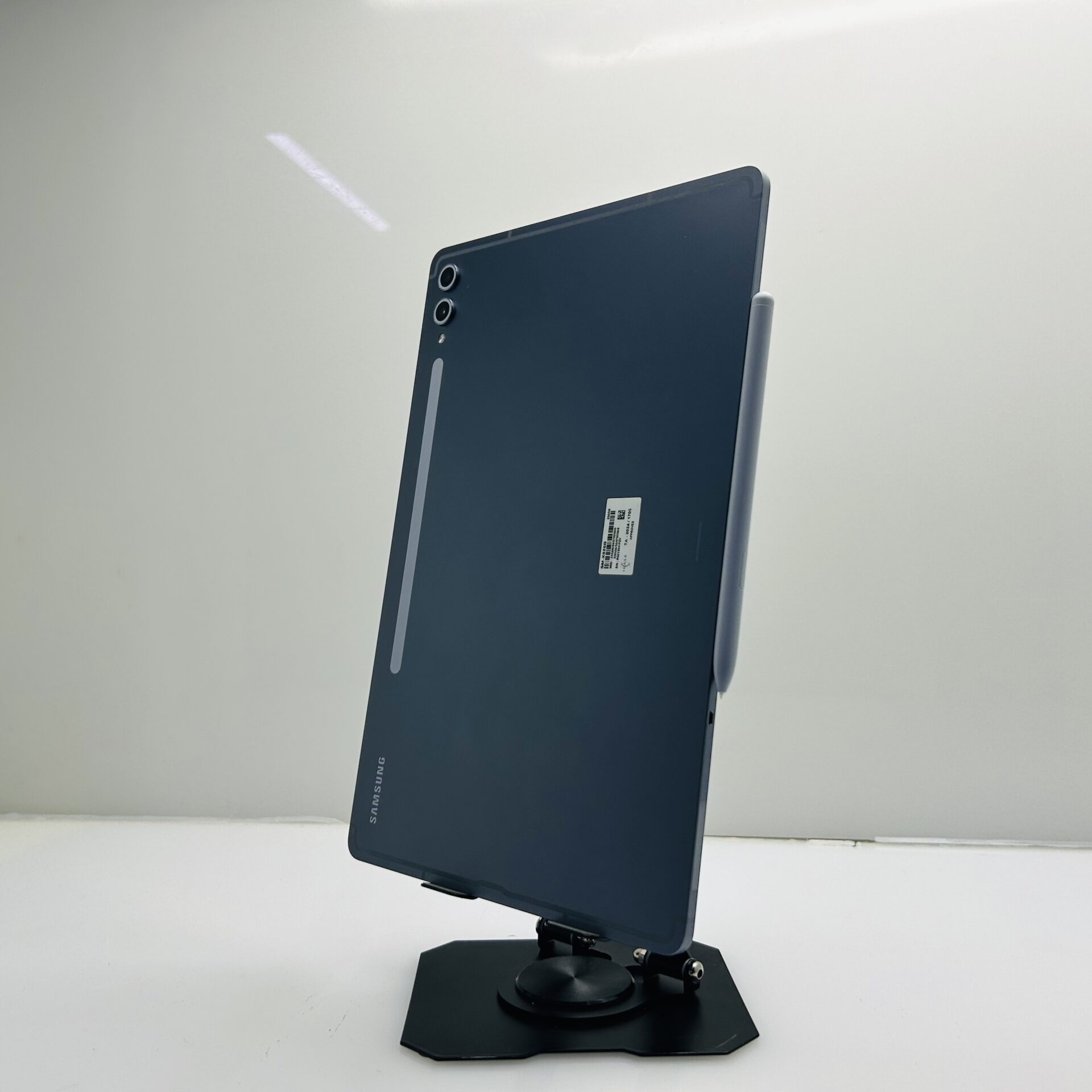 Samsung Galaxy Tab S10 Plus 256GB Moonstone Gray – (Grade B) - Image 7