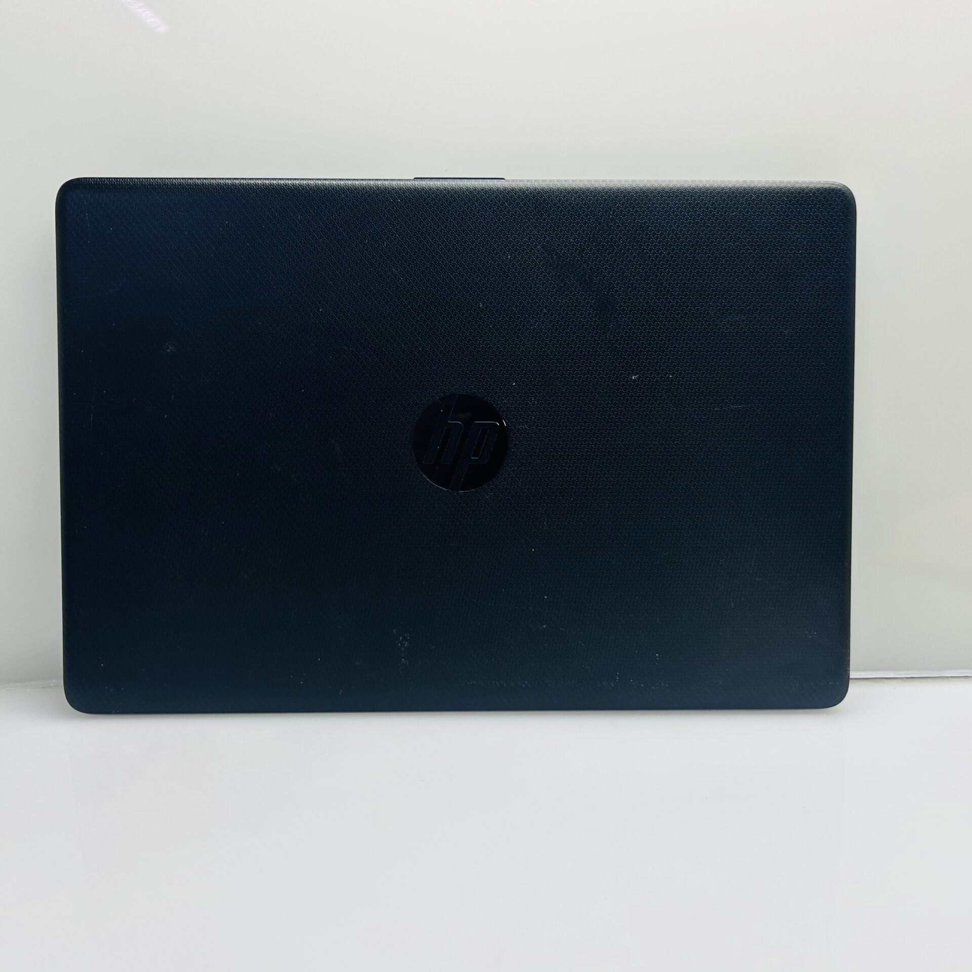 HP Pavillion 15-dw1016ni "Celeron N4020" 1.10GHz 8GB RAM 500GB SSD Black (Grade B) - Loose Hinge - Image 2