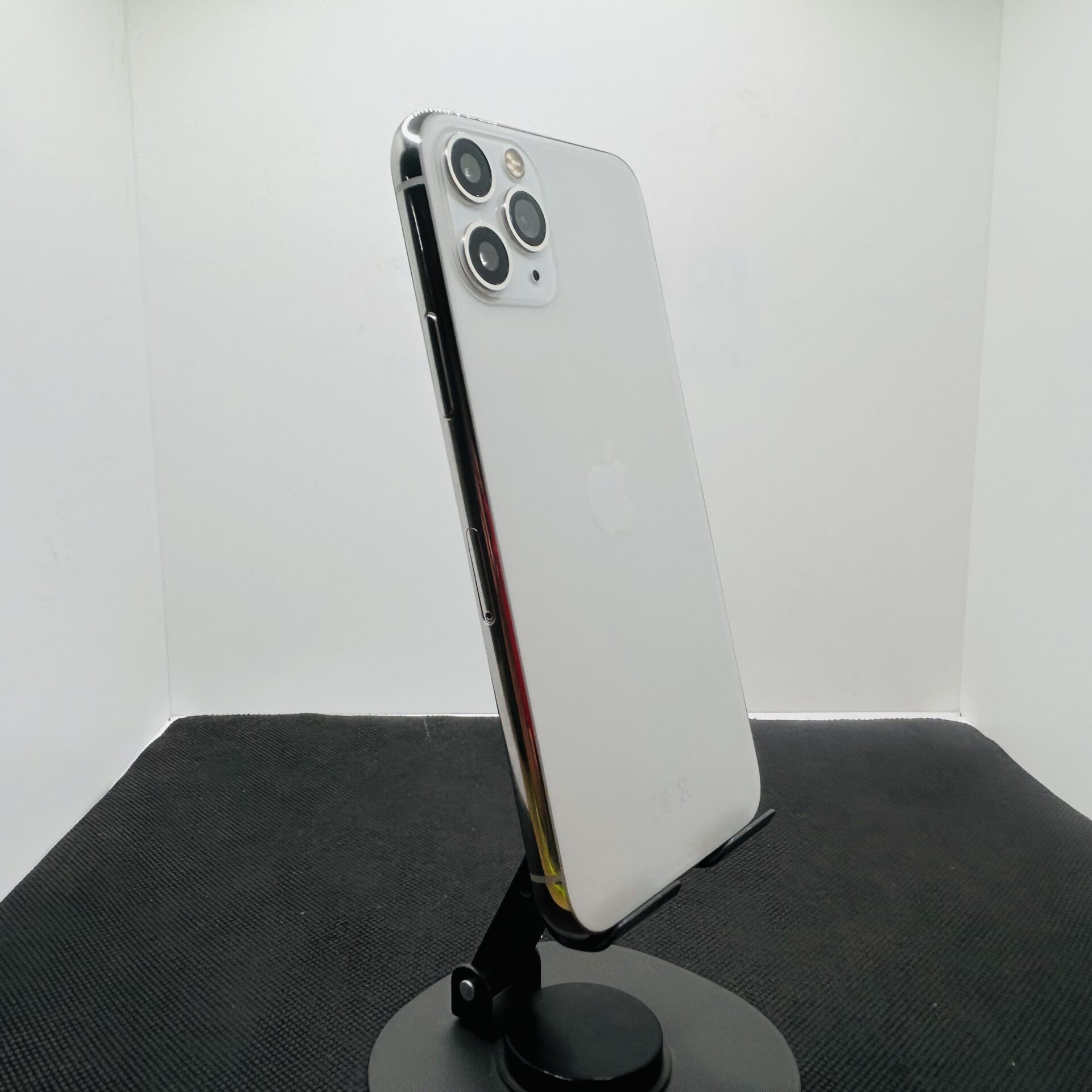 Apple iPhone 11 Pro 256GB Silver - (Grade B) - Image 7