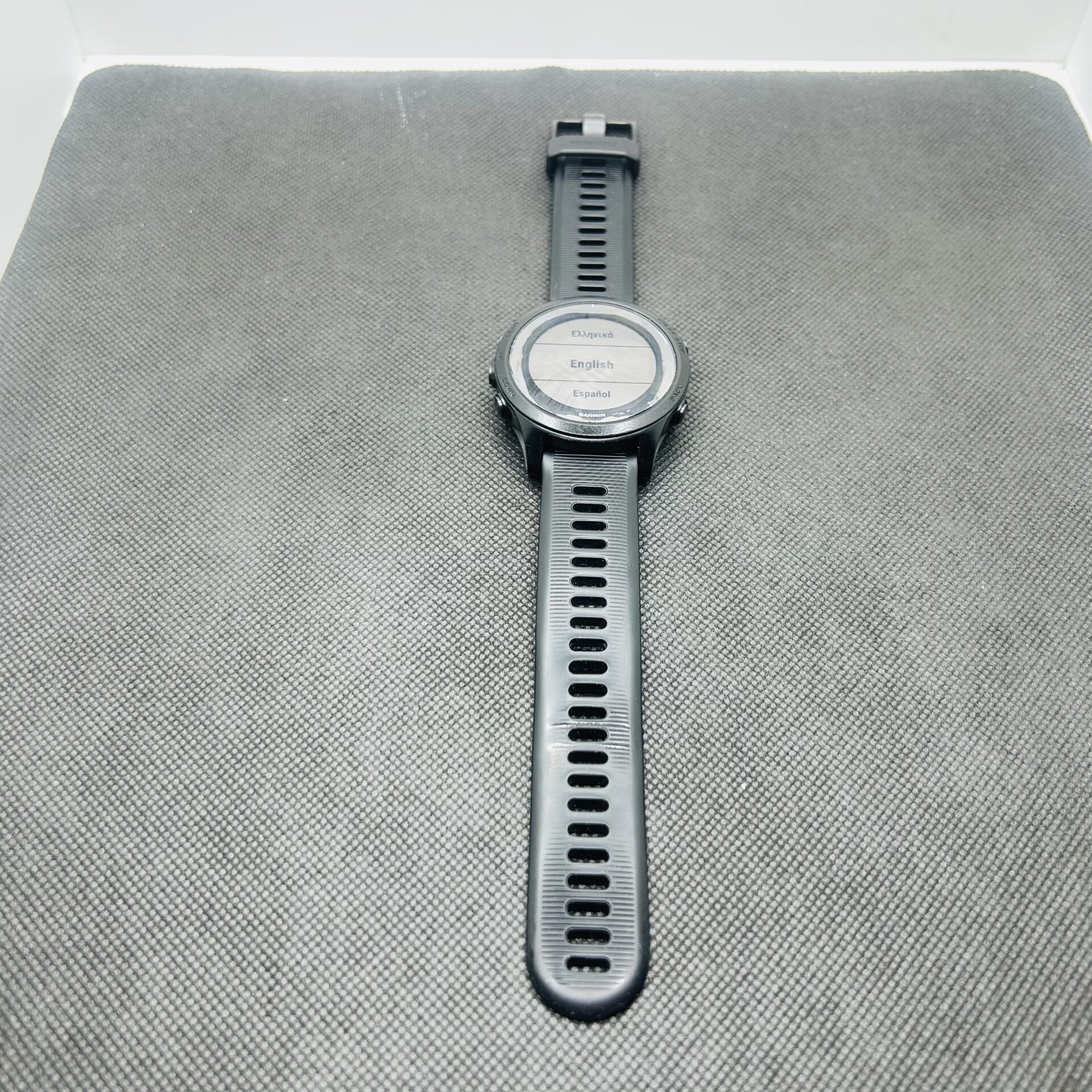 Garmin Forerunner 945 Black (Grade B) - Screen Damage - Image 2