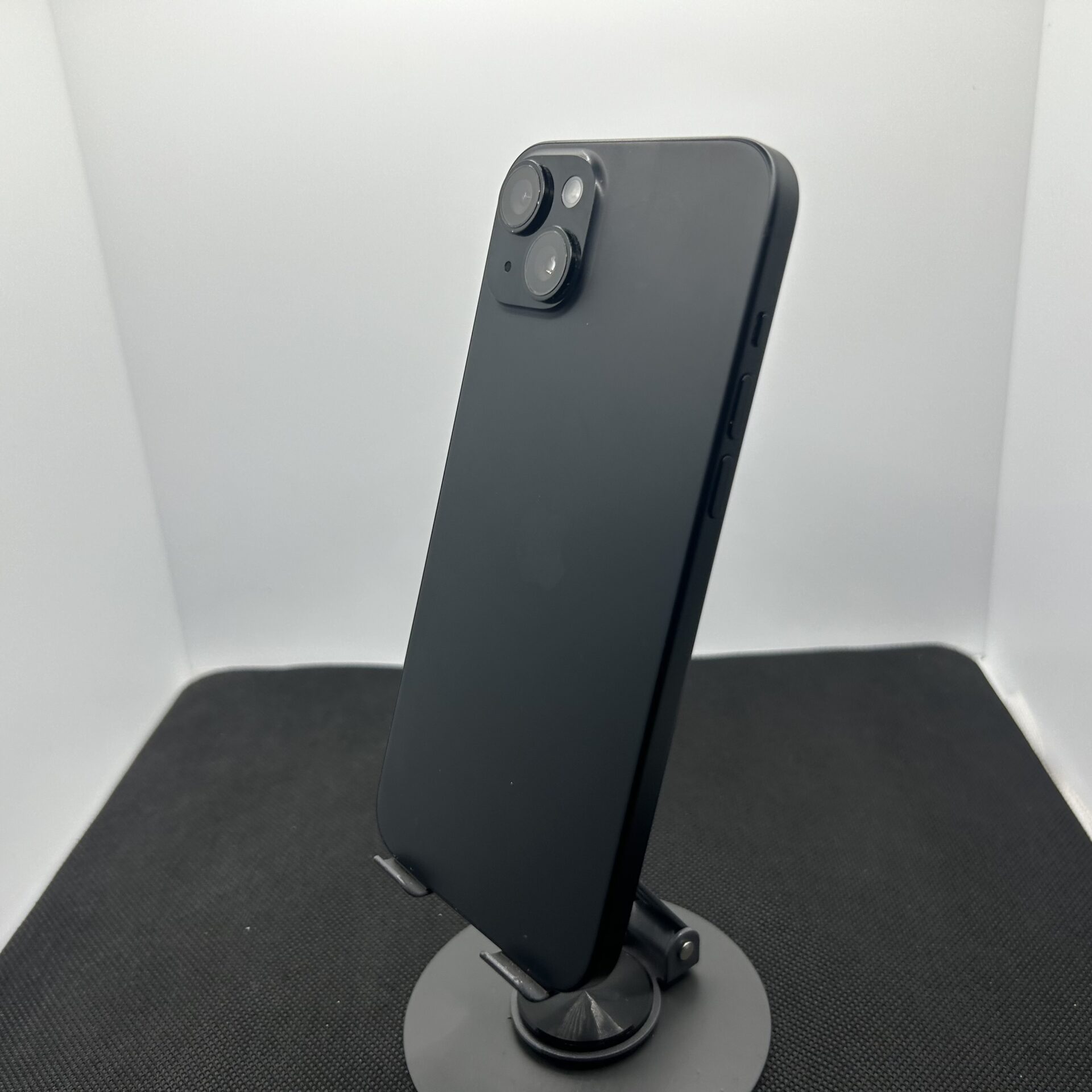 Apple iPhone 15 Plus 128GB Black – (Grade B) - Image 5