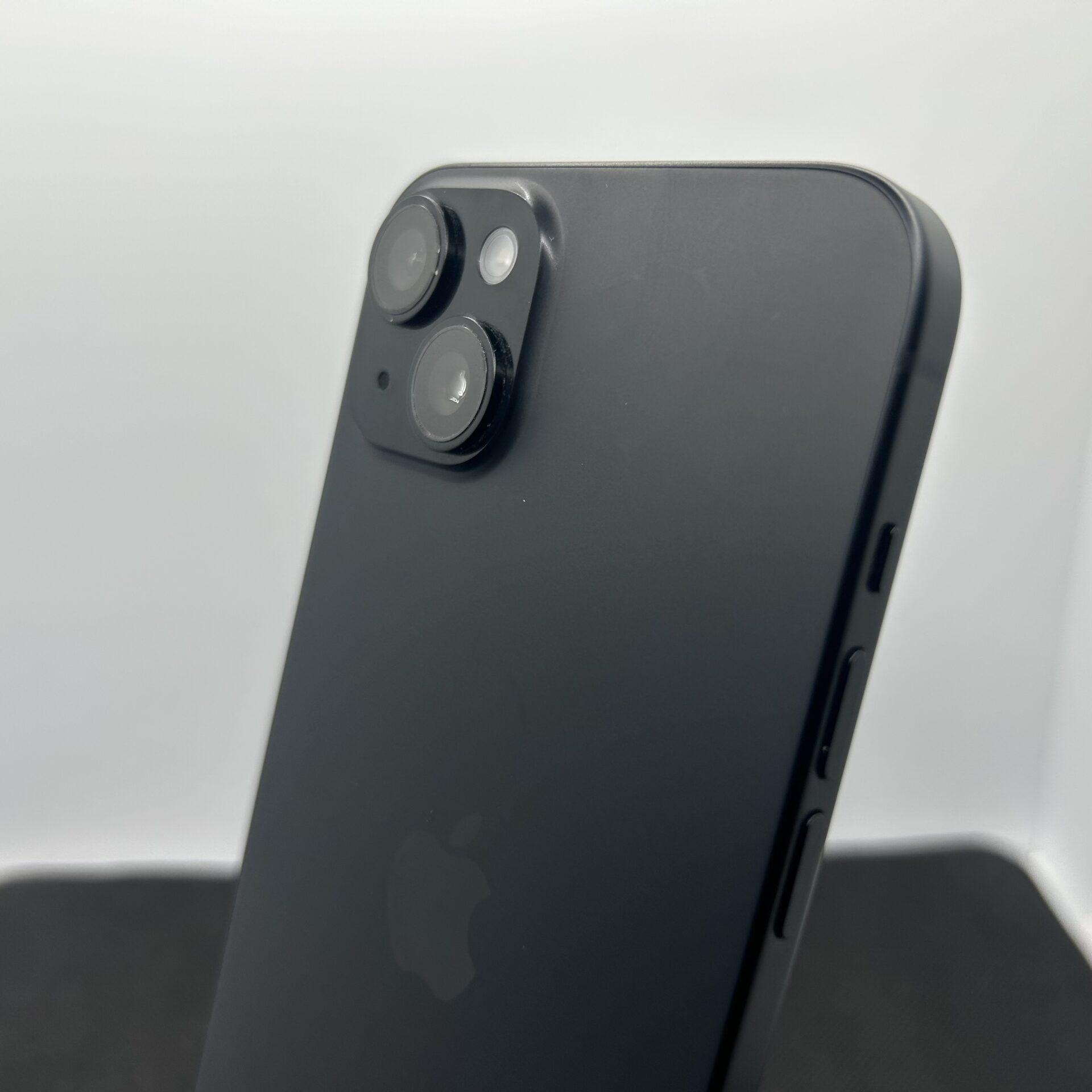 Apple iPhone 15 Plus 128GB Black – (Grade B) - Image 8