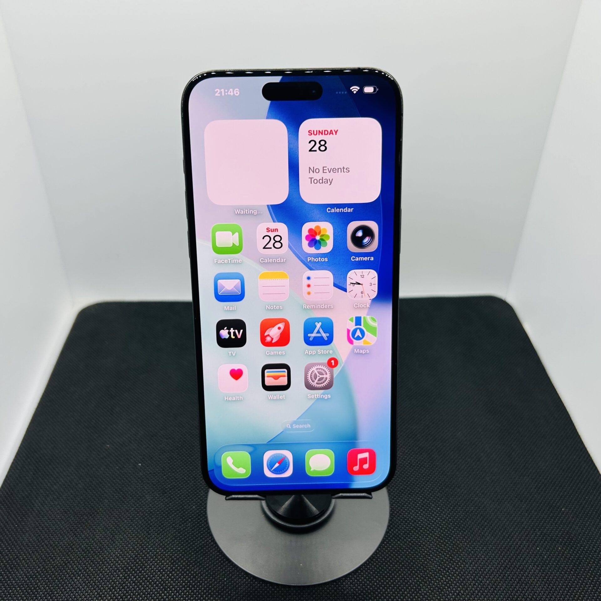 Apple iPhone 15 Pro Max 512GB Black Titanium – (Grade B) - Image 2